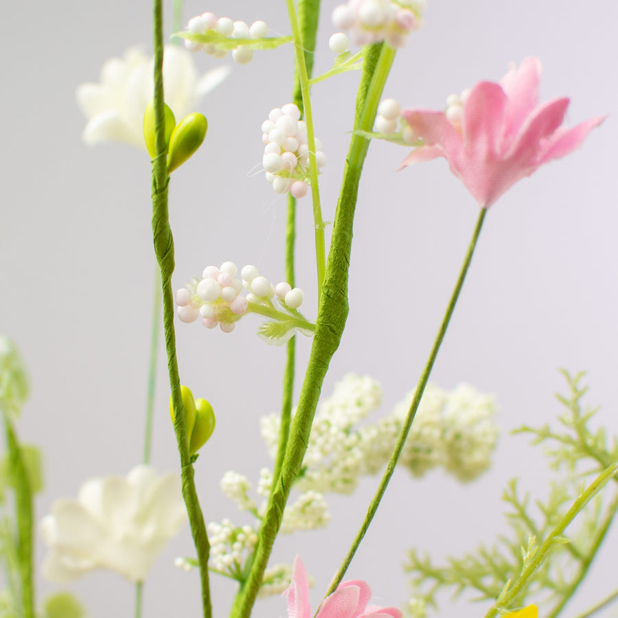 27" Mixed Wild Flowers Spray detail photo 4