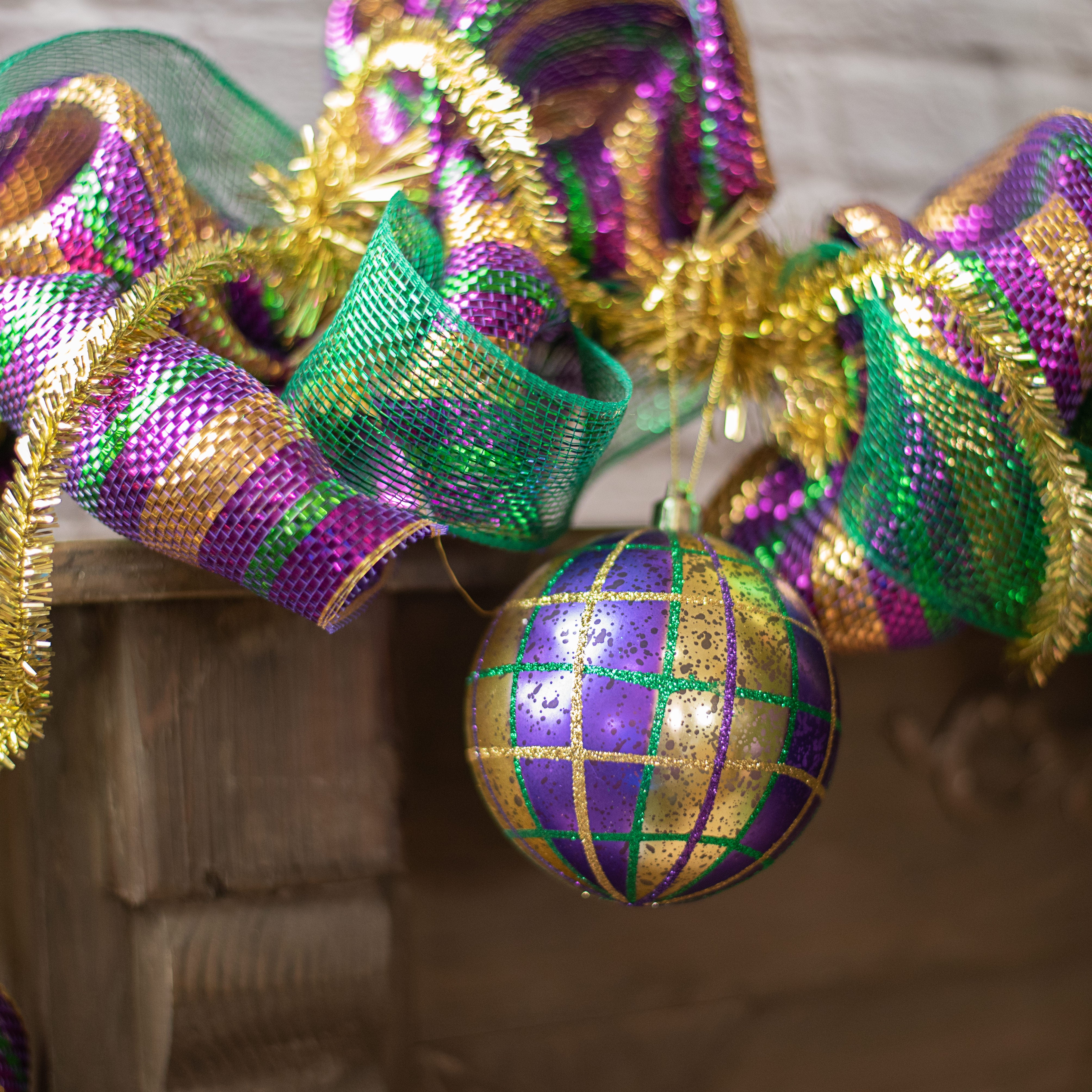 100MM Antique Plaid Ball Ornament: Mardi Gras Lifestyle Photo