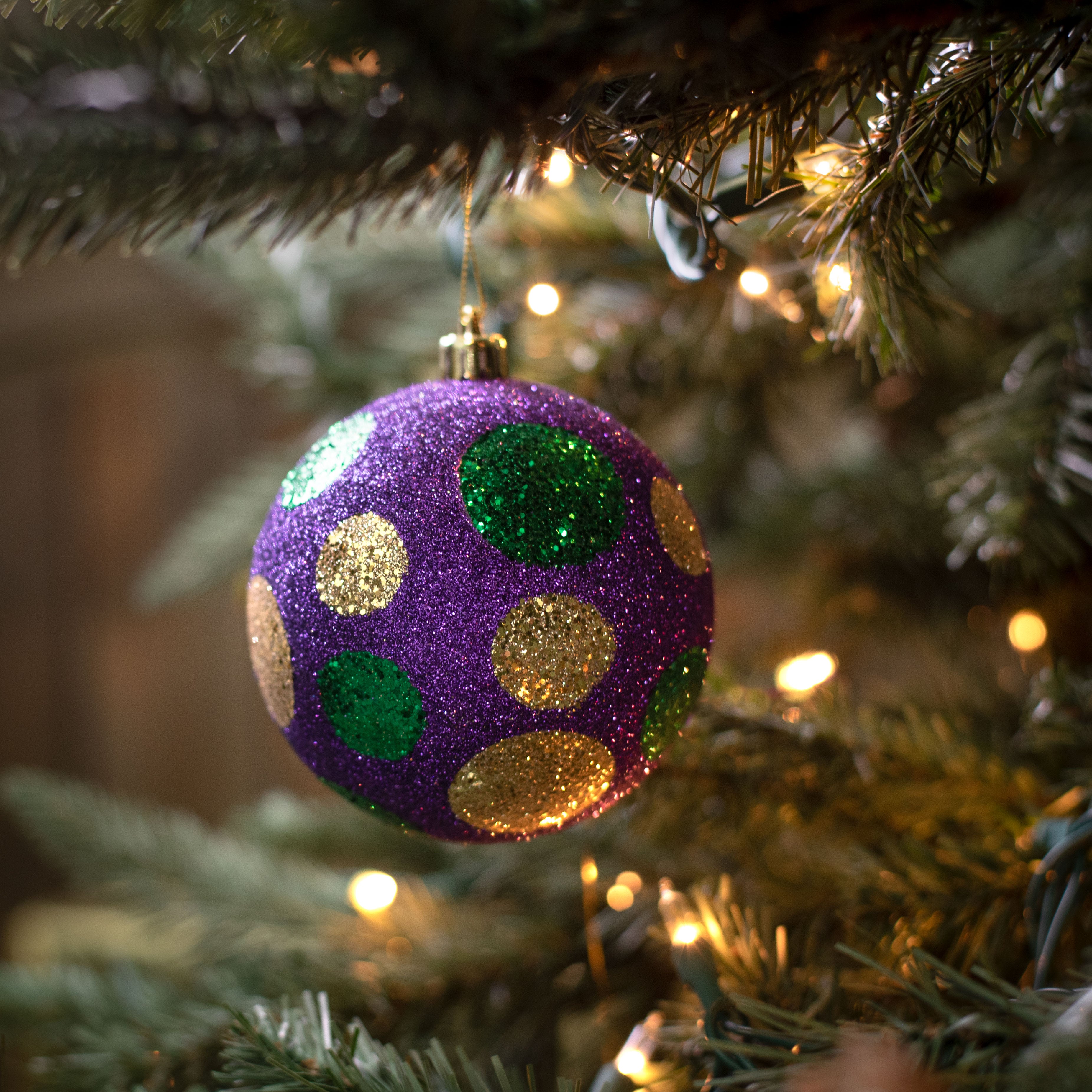 100MM Glitter Dot Ball Ornament: Mardi Gras Lifestyle Photo