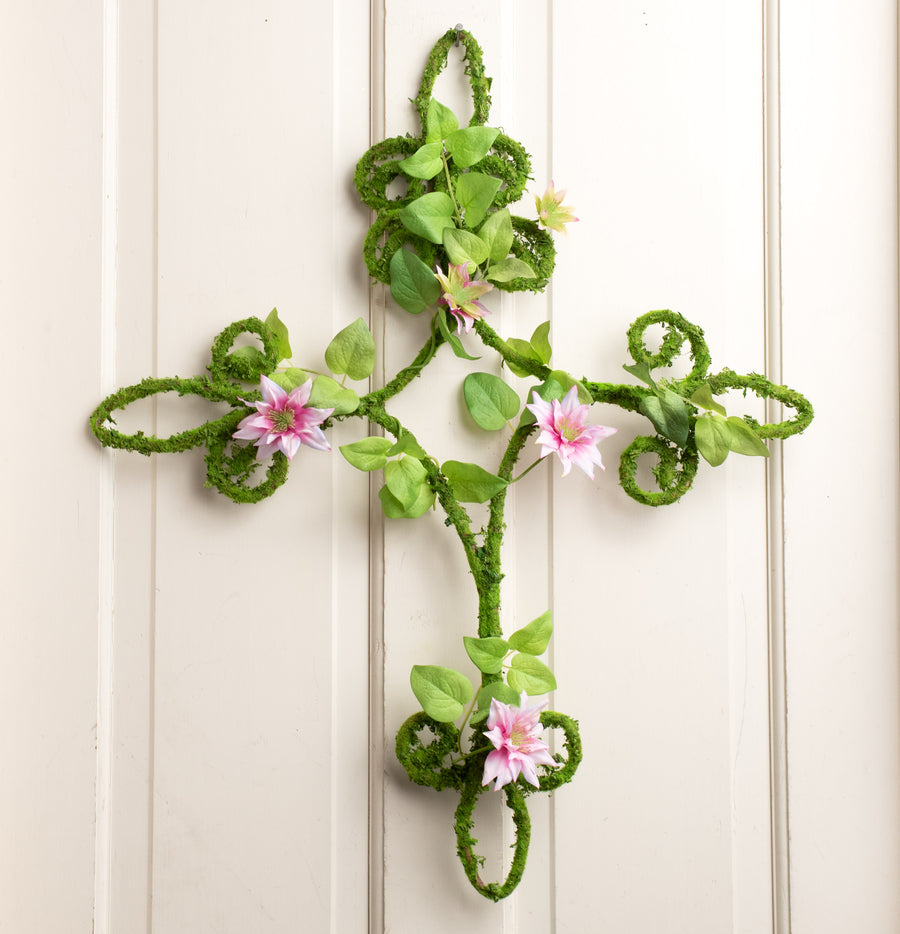 27" Moss Trellis Décor: Cross Lifestyle Photo
