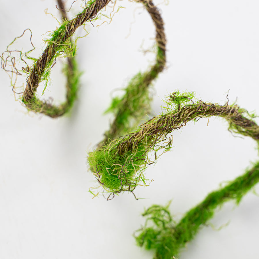 79" Moss Vine Garland Streamer detail photo 3