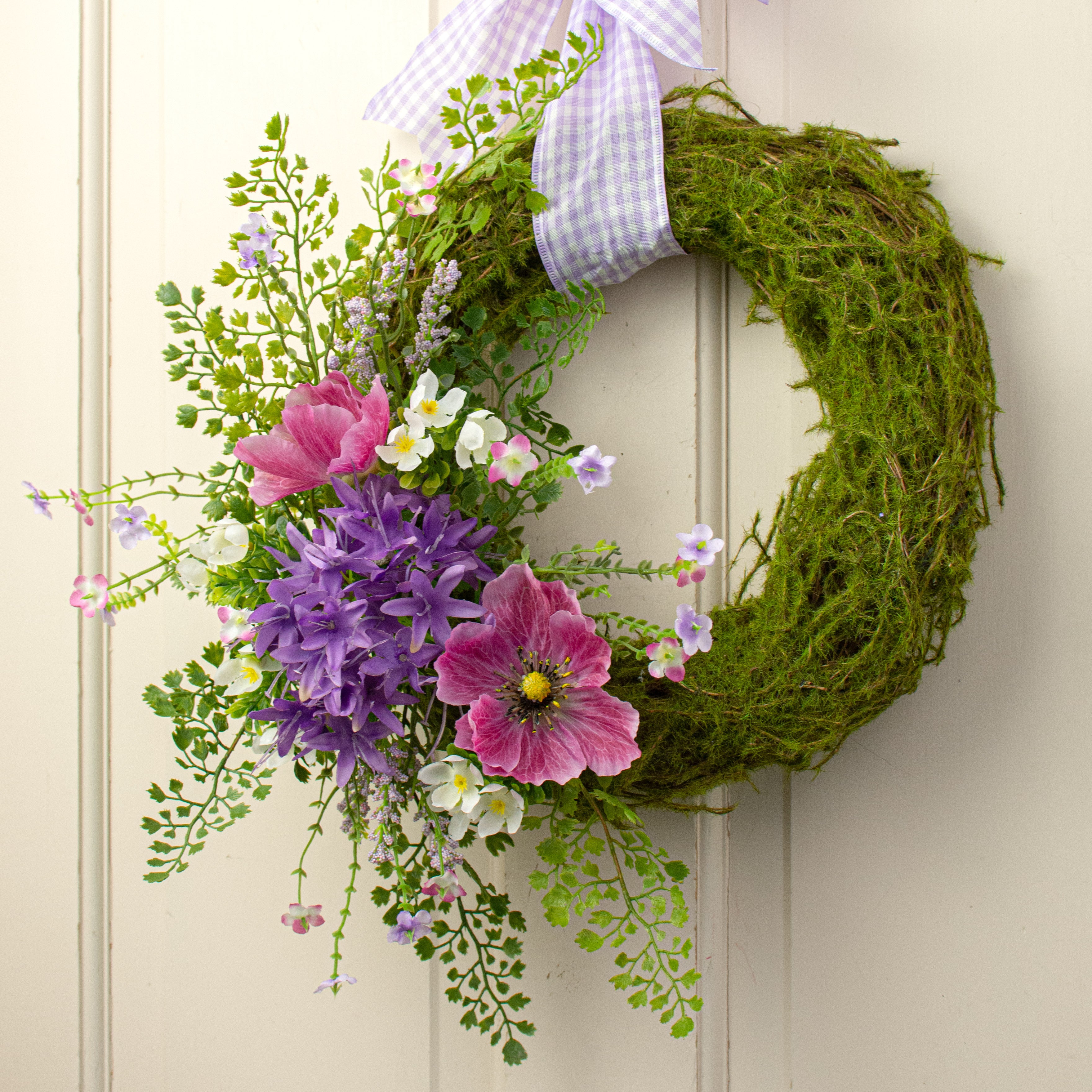 12" Mossy Angel Vine Twig Wreath: Green detail photo 4