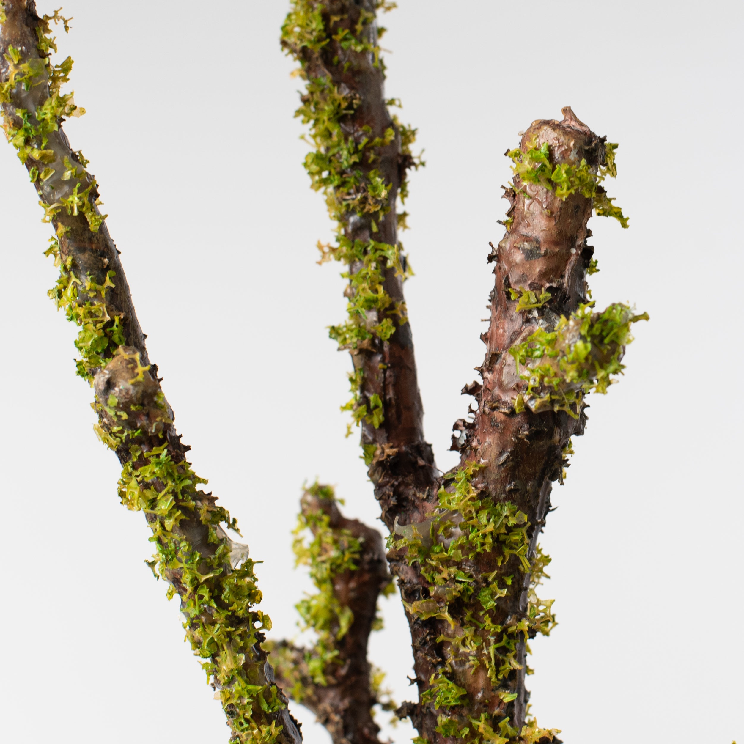 28" Mossy Branch Spray detail photo 4