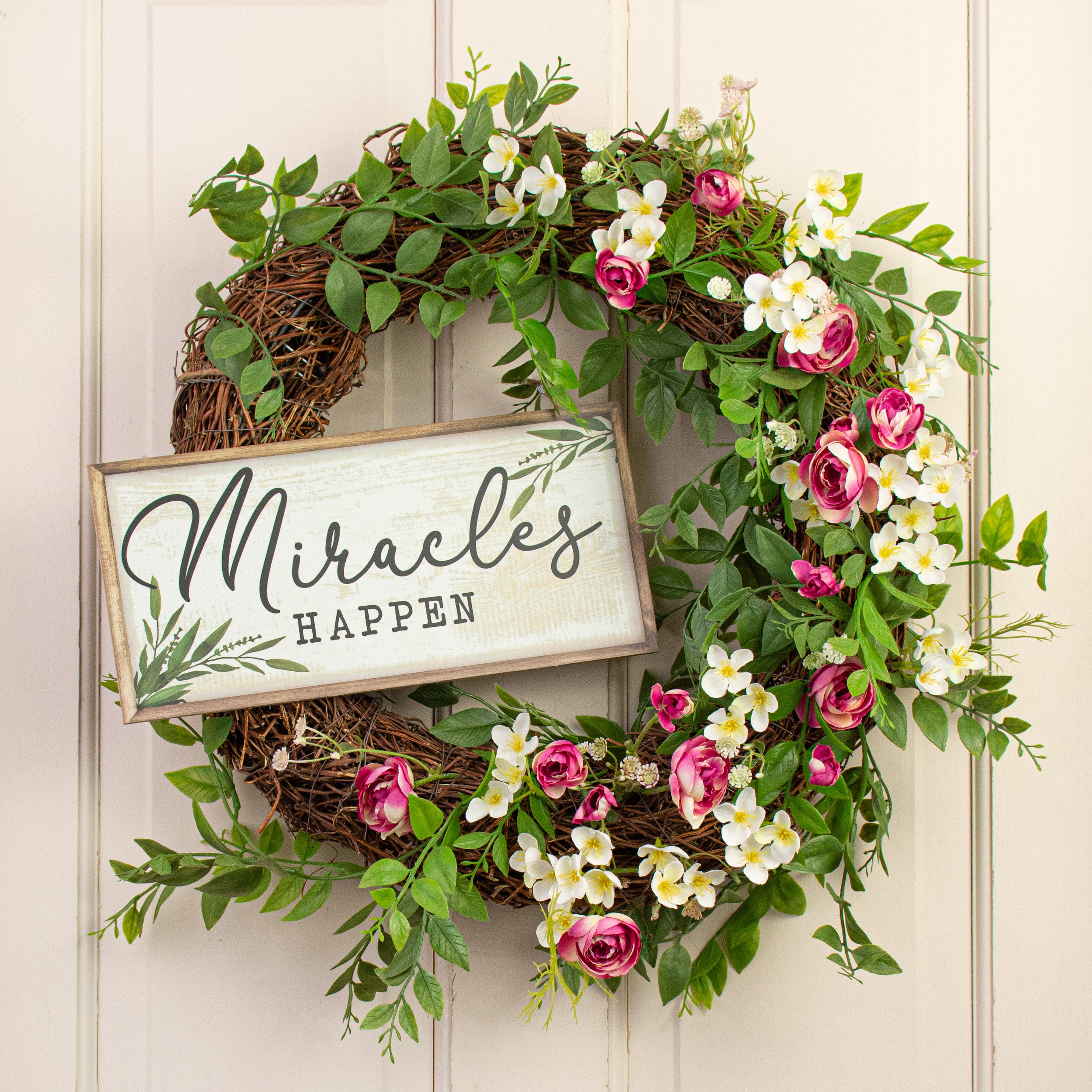 6' Mountain Laurel Garland Lifestyle Photo