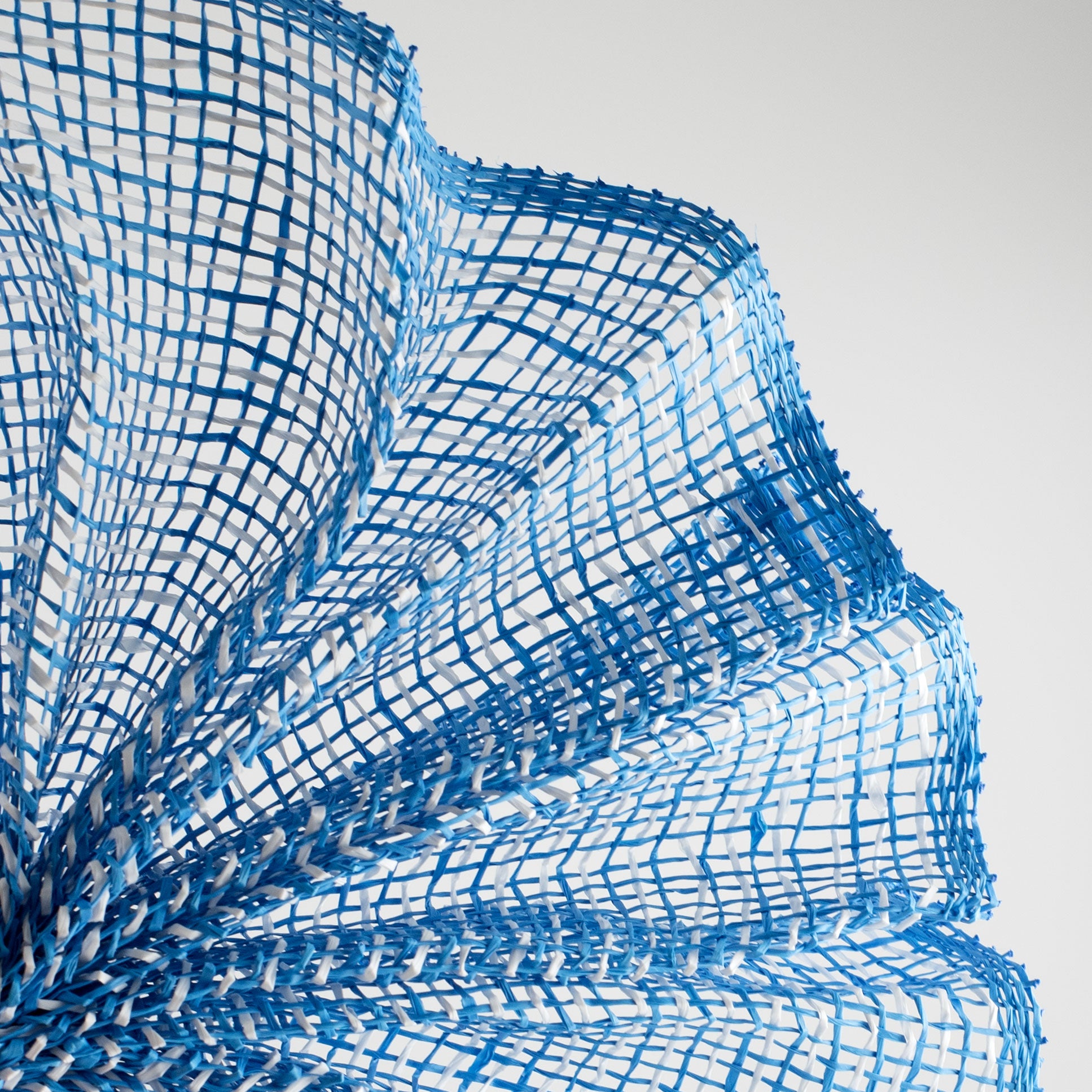 10" Multi Poly Burlap Check Mesh: Blue & White detail photo 4