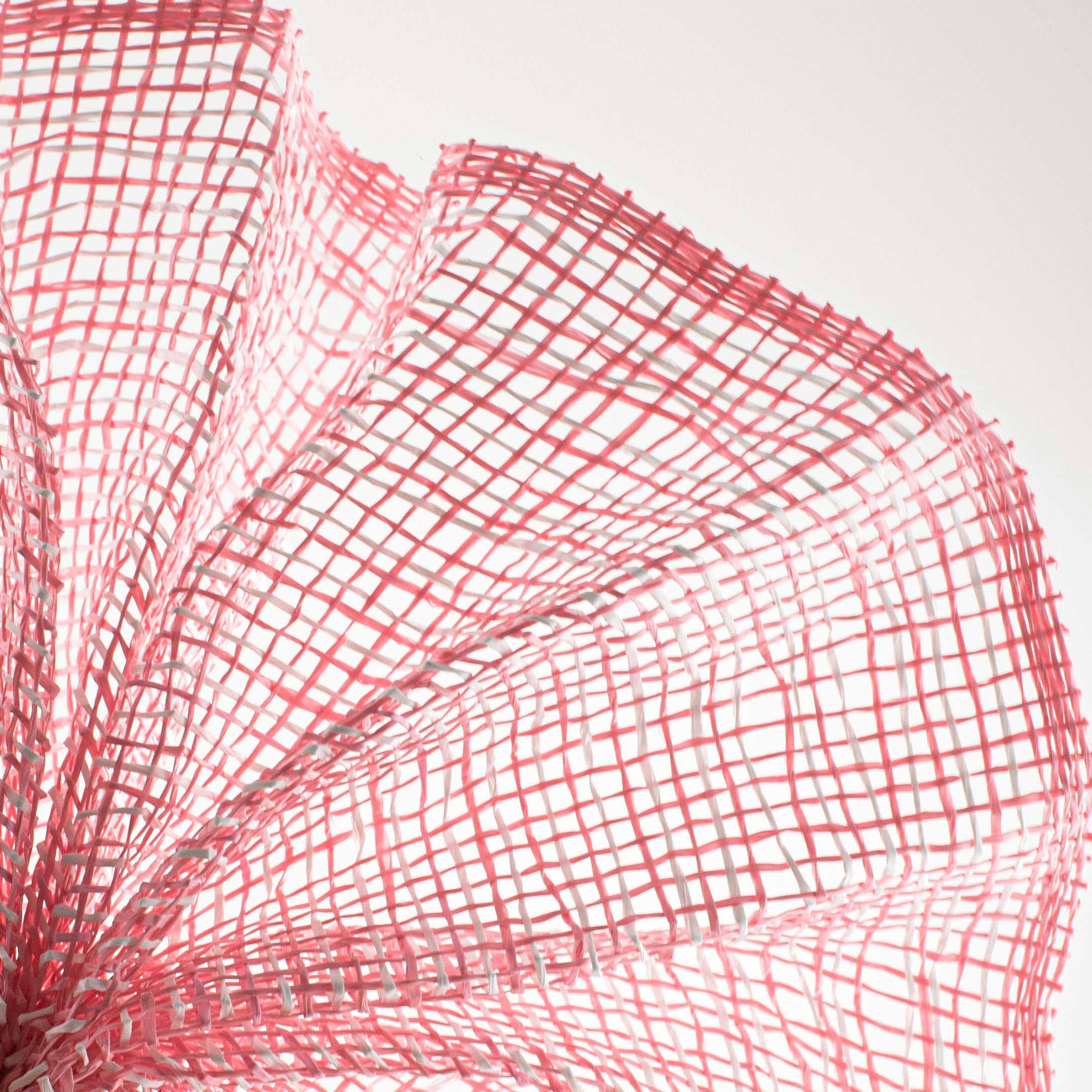 10" Multi Poly Burlap Check Mesh: Pink & White detail photo 4