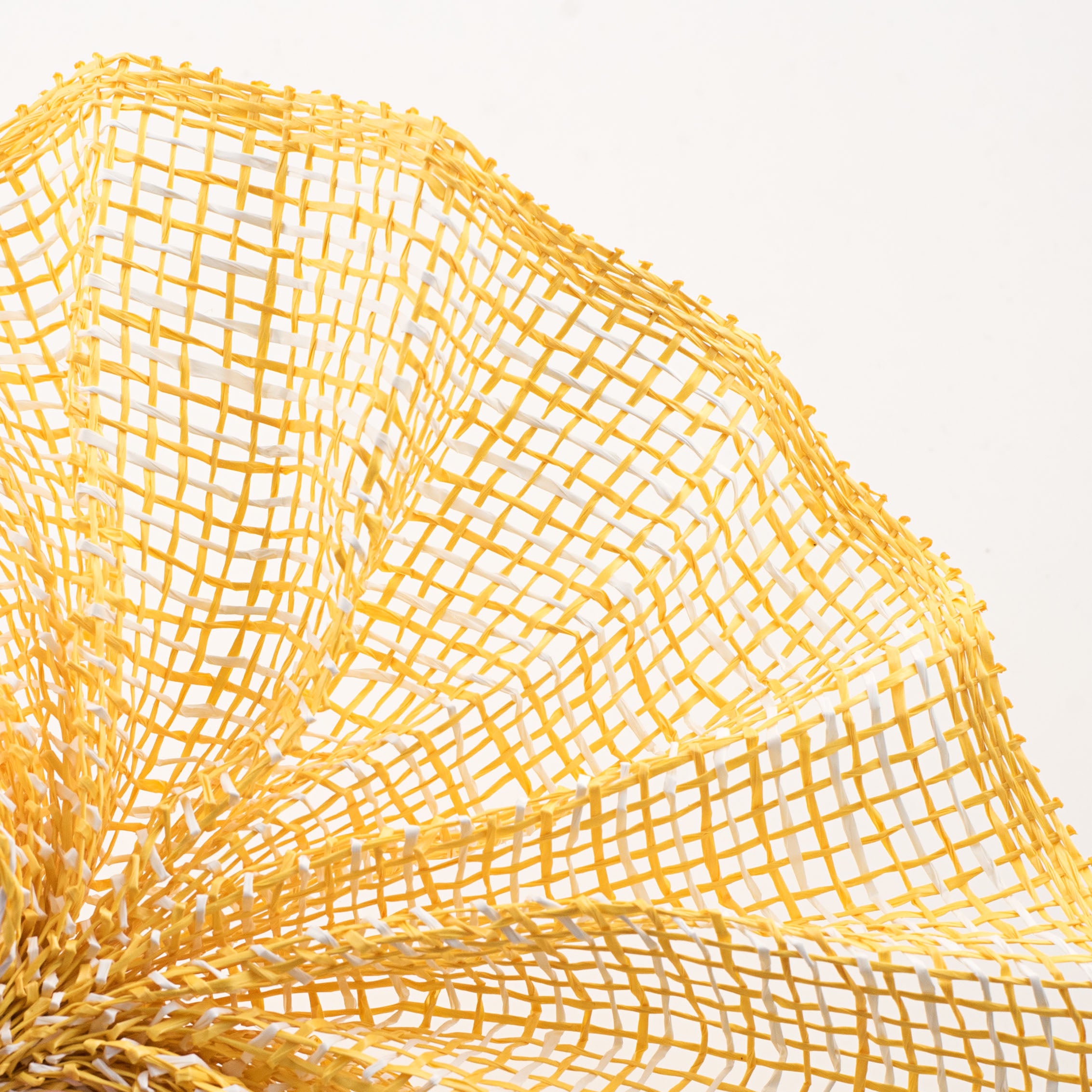 10" Multi Poly Burlap Check Mesh: Yellow & White detail photo 4