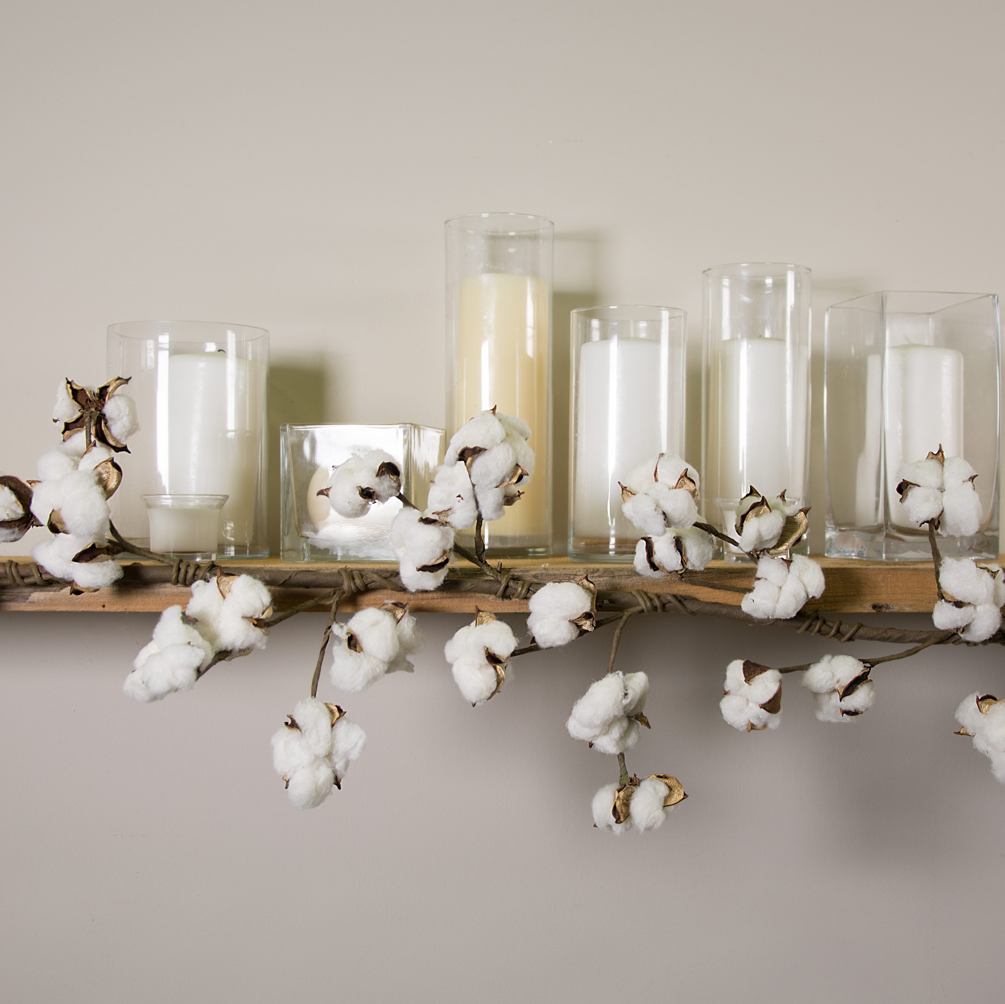 5" Natural Cotton Boll Garland Lifestyle Photo