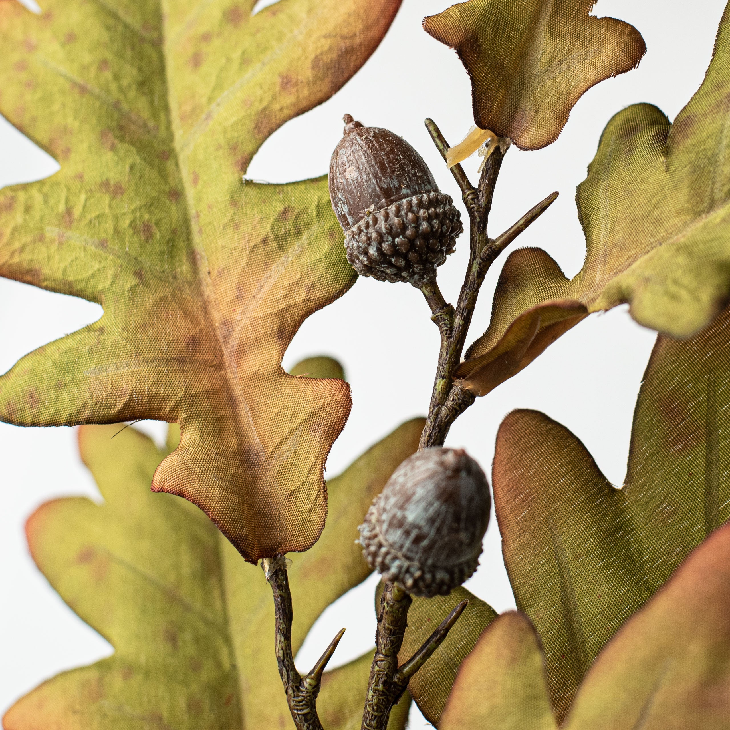 25" Oak Leaves With Acorn Spray: Green & Brown Lifestyle Photo