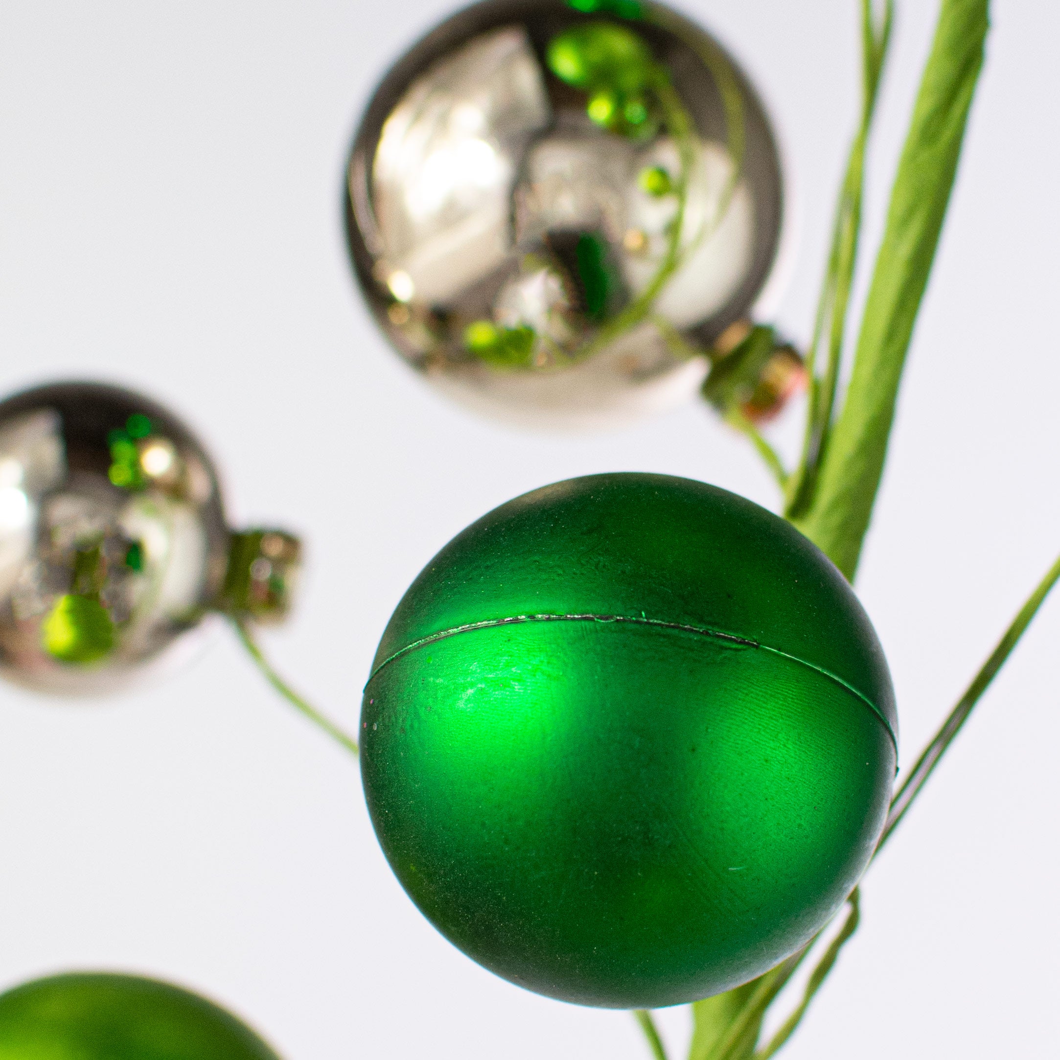 16" Ornament Pick: Green & Champagne Lifestyle Photo