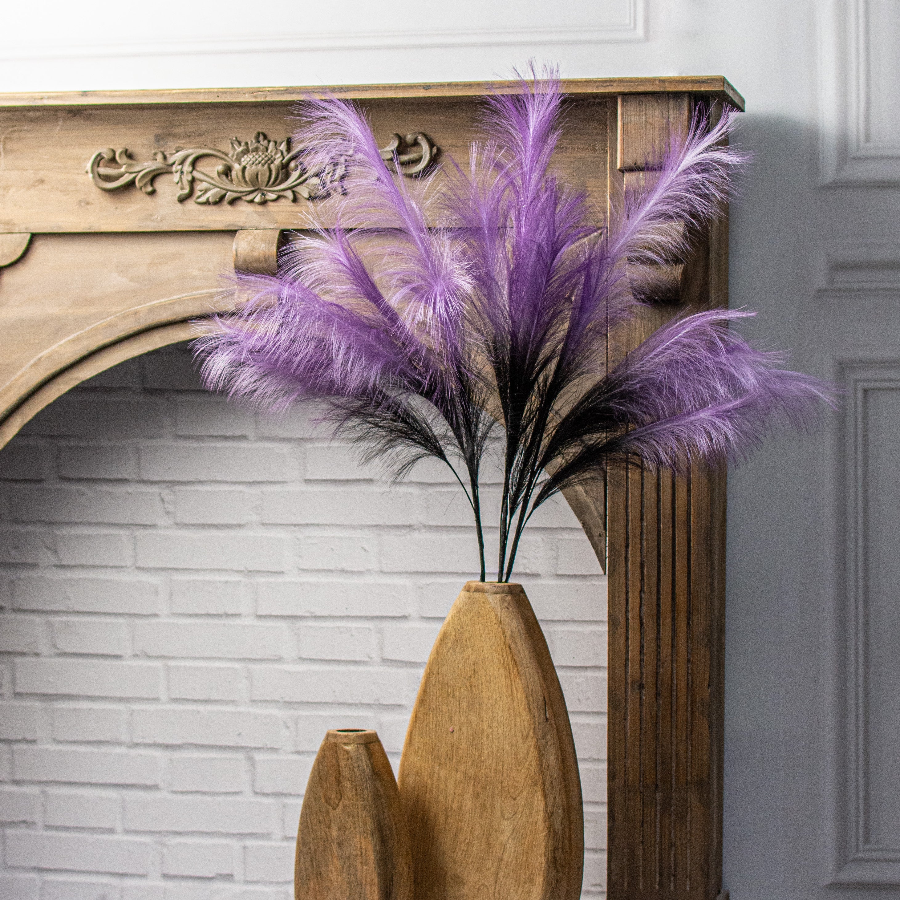 30" Pampas Grass Spray: Purple & Black Lifestyle Photo