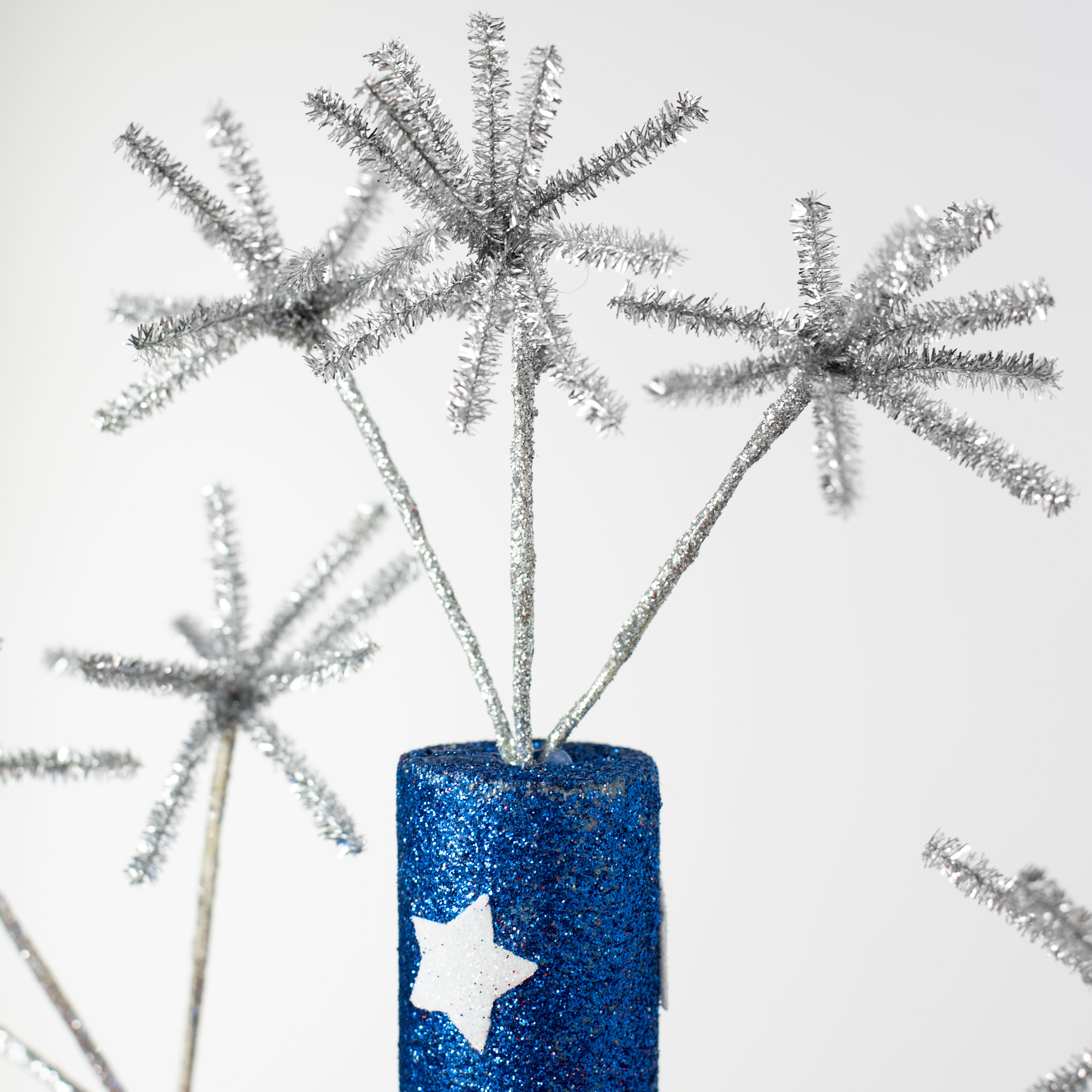 29" Patriotic Firecracker Spray Lifestyle Photo