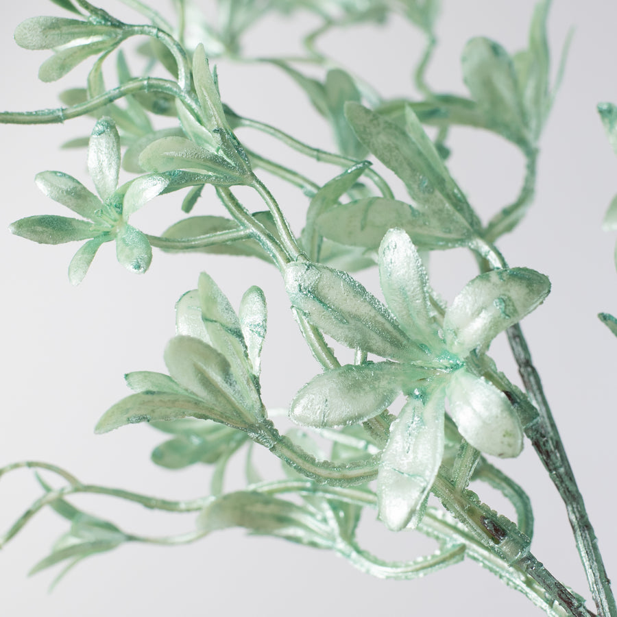 26" Pearl Tweedia Spray: Mint Lifestyle Photo