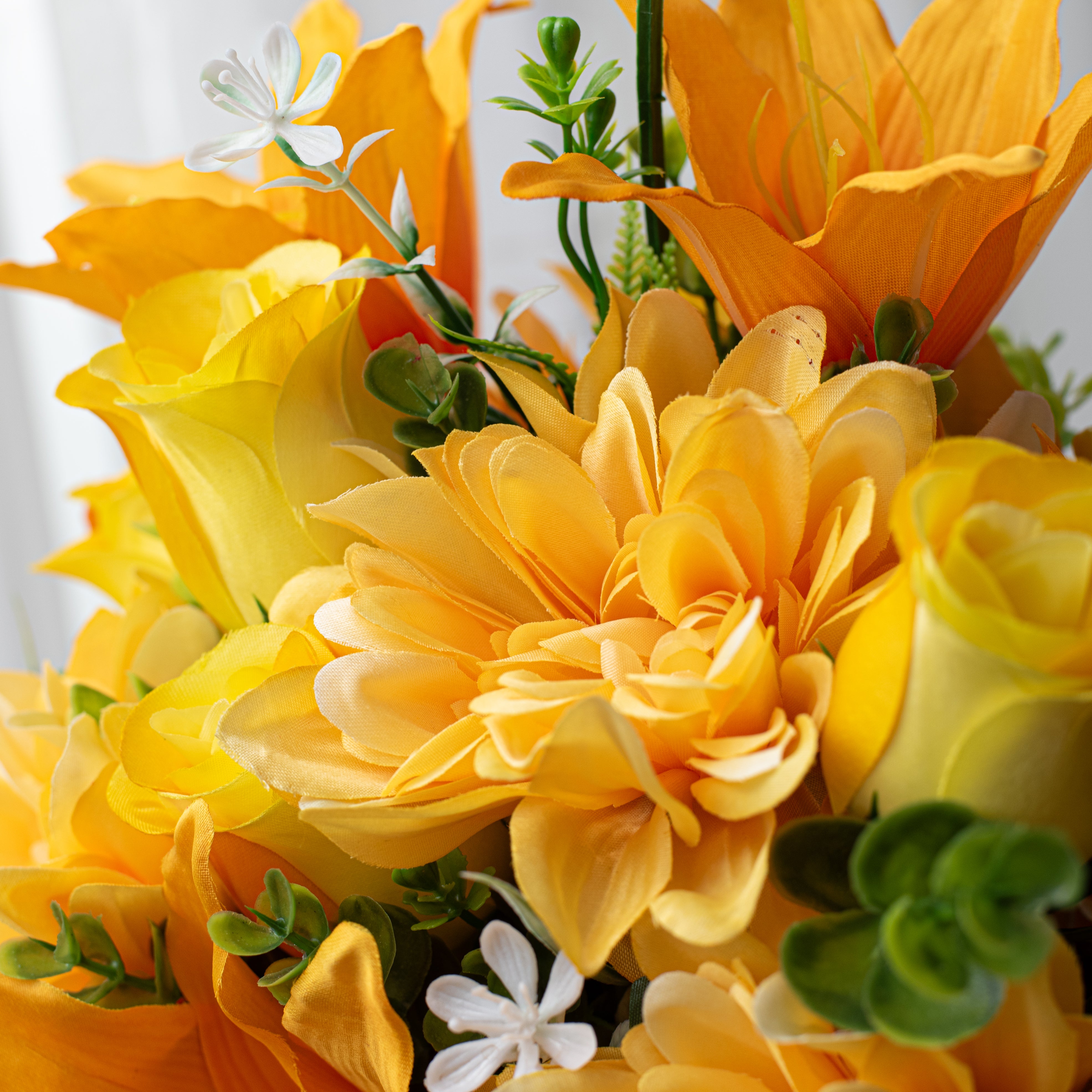 24" Peony, Dahlia, Lily & Rose Bush: Yellow (24) detail photo 4