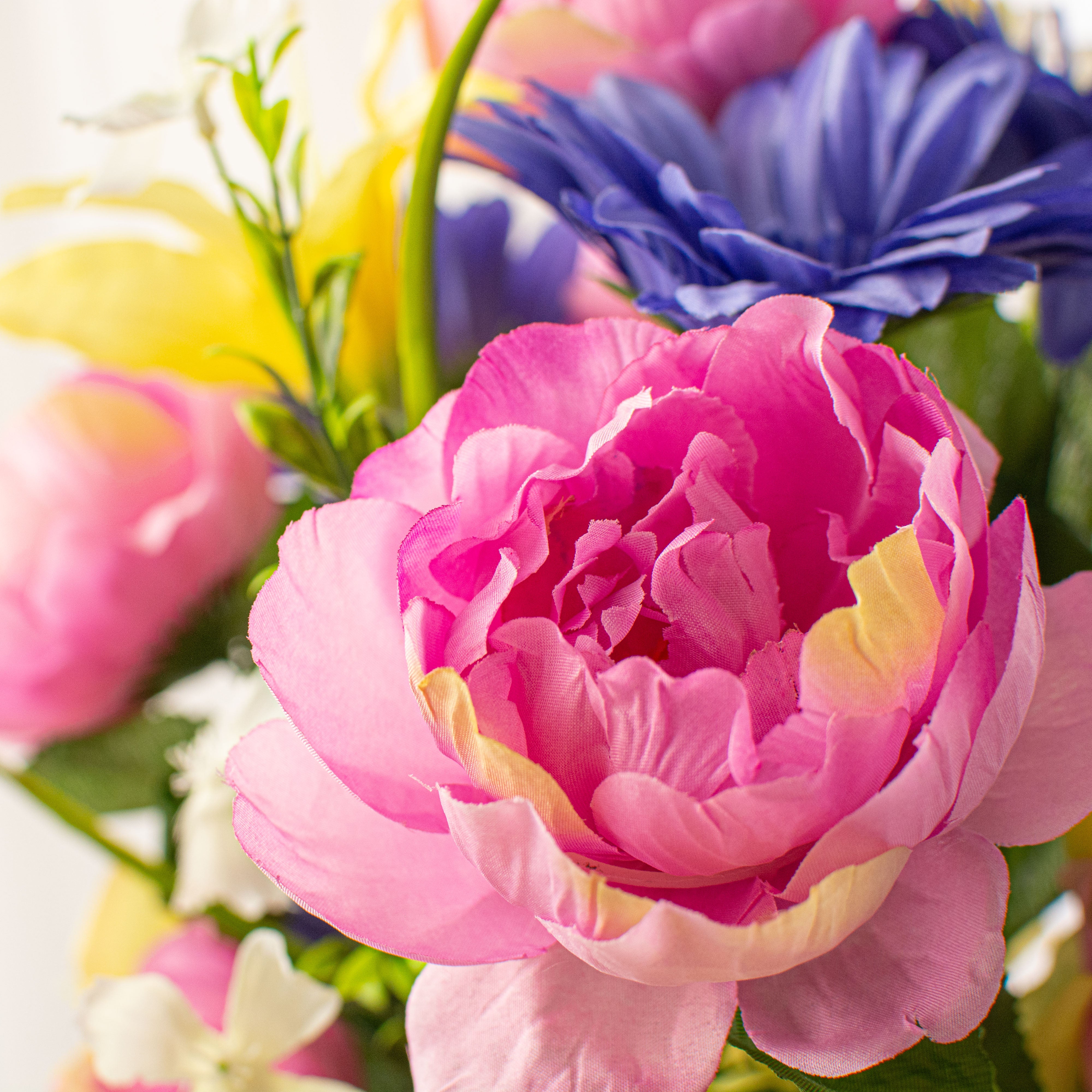 31" Peony, Gerbera Daisy, Tiger Lily Bush: Lavender & Yellow Lifestyle Photo