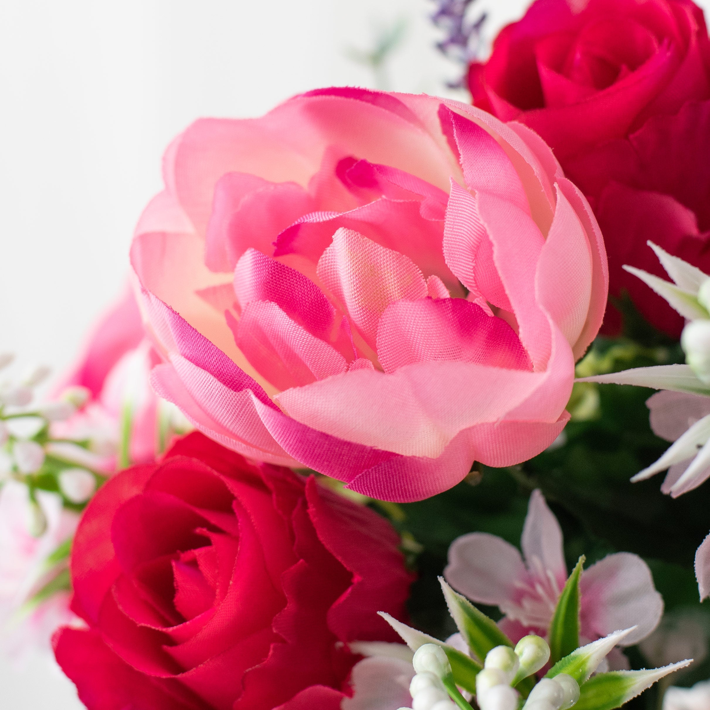18" Peony & Rose Bush: Fuchsia Pink (12 Stem) detail photo 5