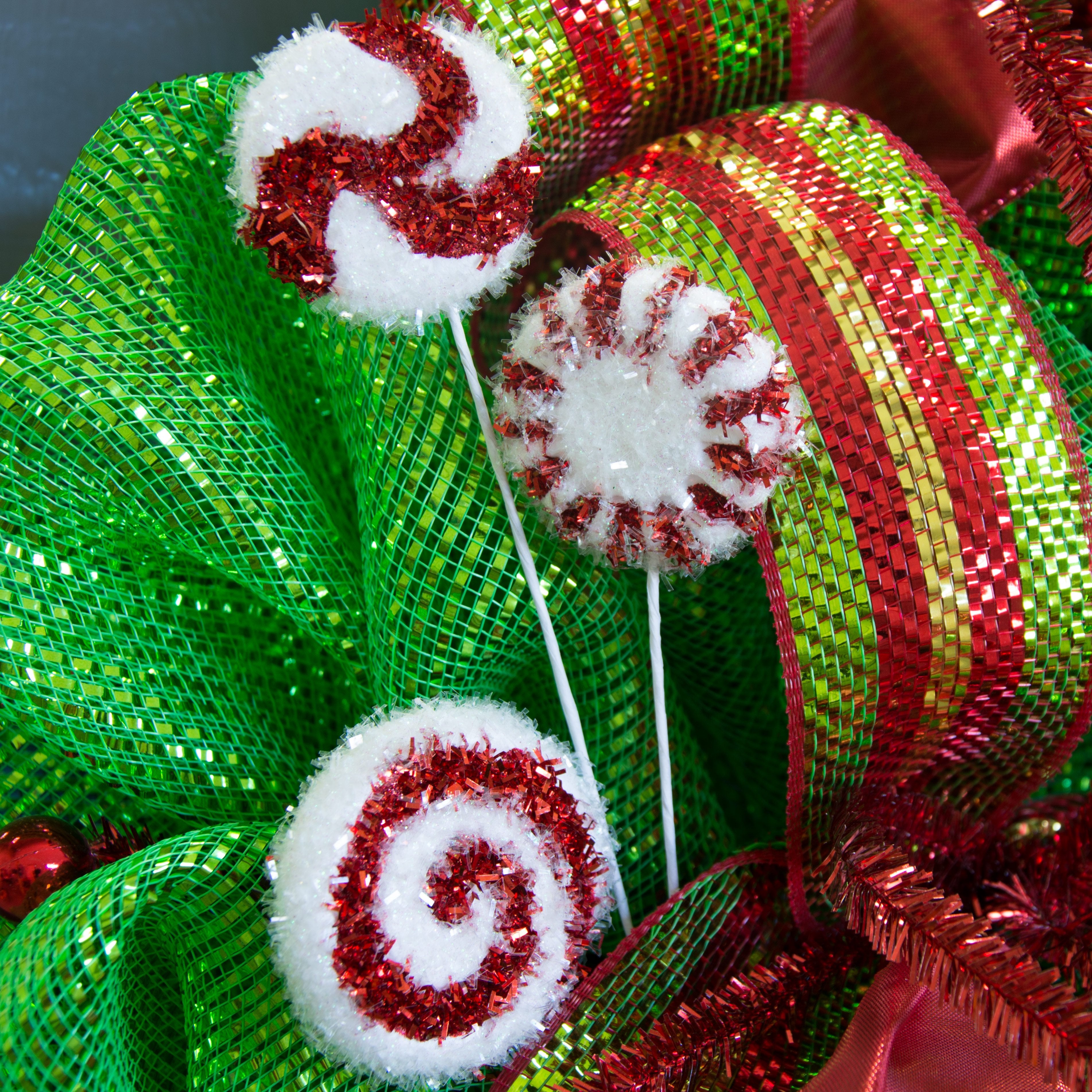 13" Peppermint Candy Spray detail photo 5