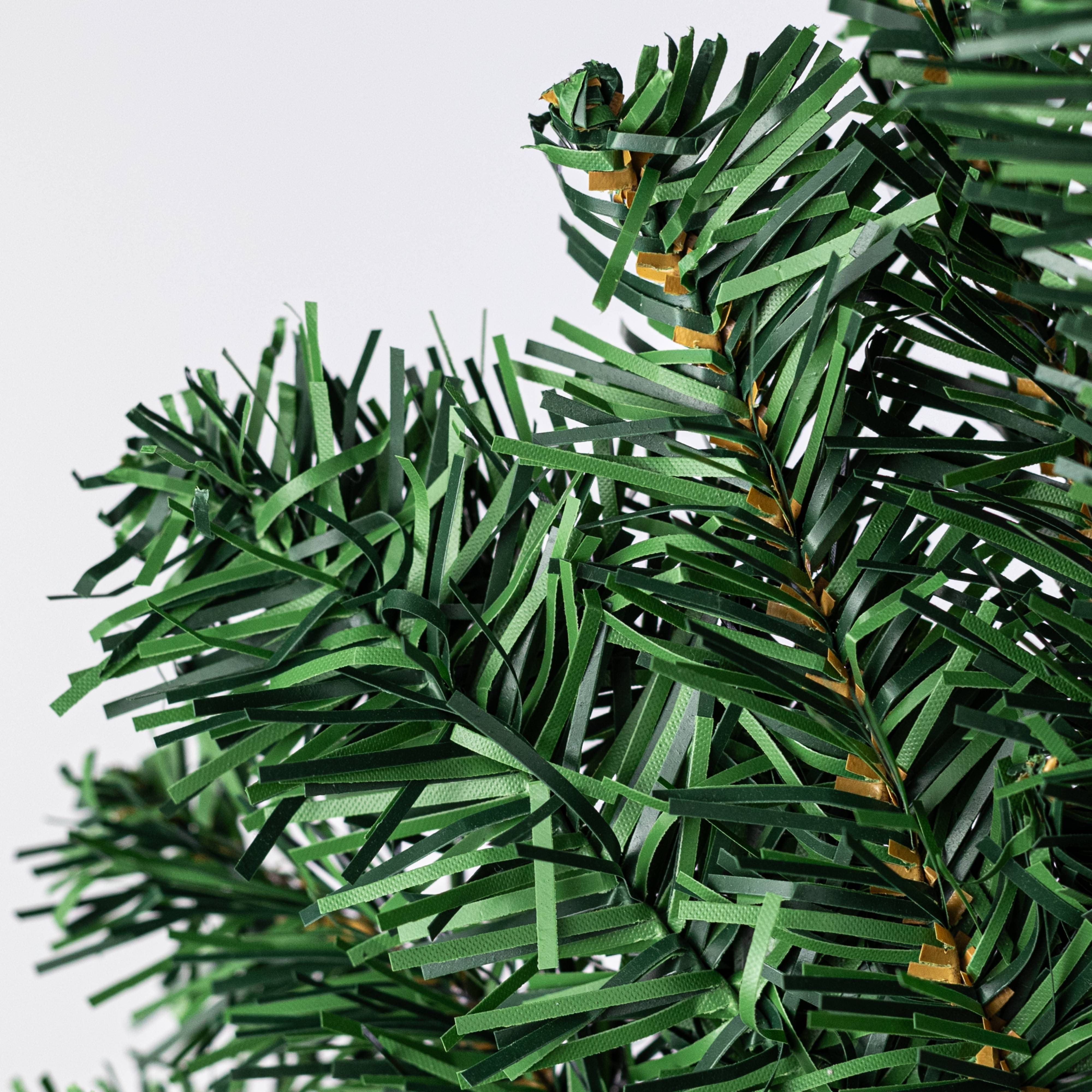 20" Pine PVC Wreath: Two-Tone Green detail photo 3