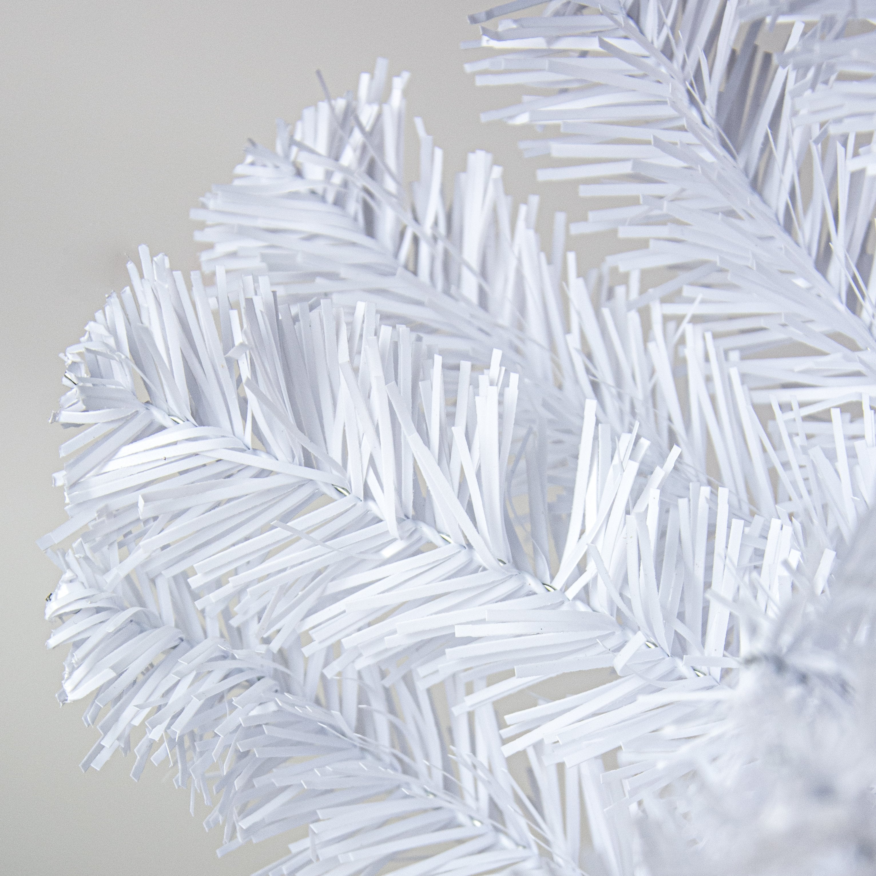 24" Pine PVC Wreath: White (180 Tips) detail photo 3