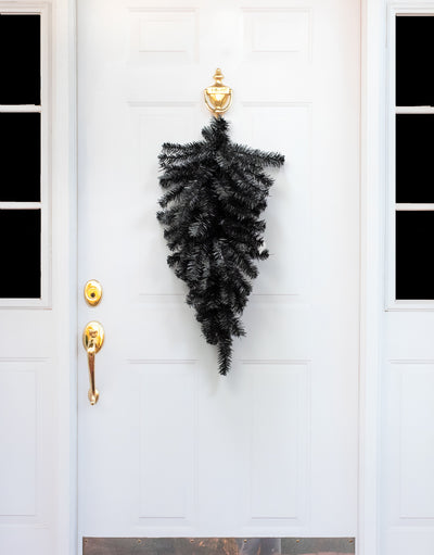30" Pine Teardrop Swag: Black (70 Tips) Lifestyle Photo