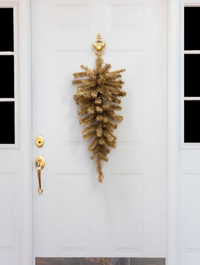 30" Pine Teardrop Swag: Burlap Tan (70 Tips) Lifestyle Photo