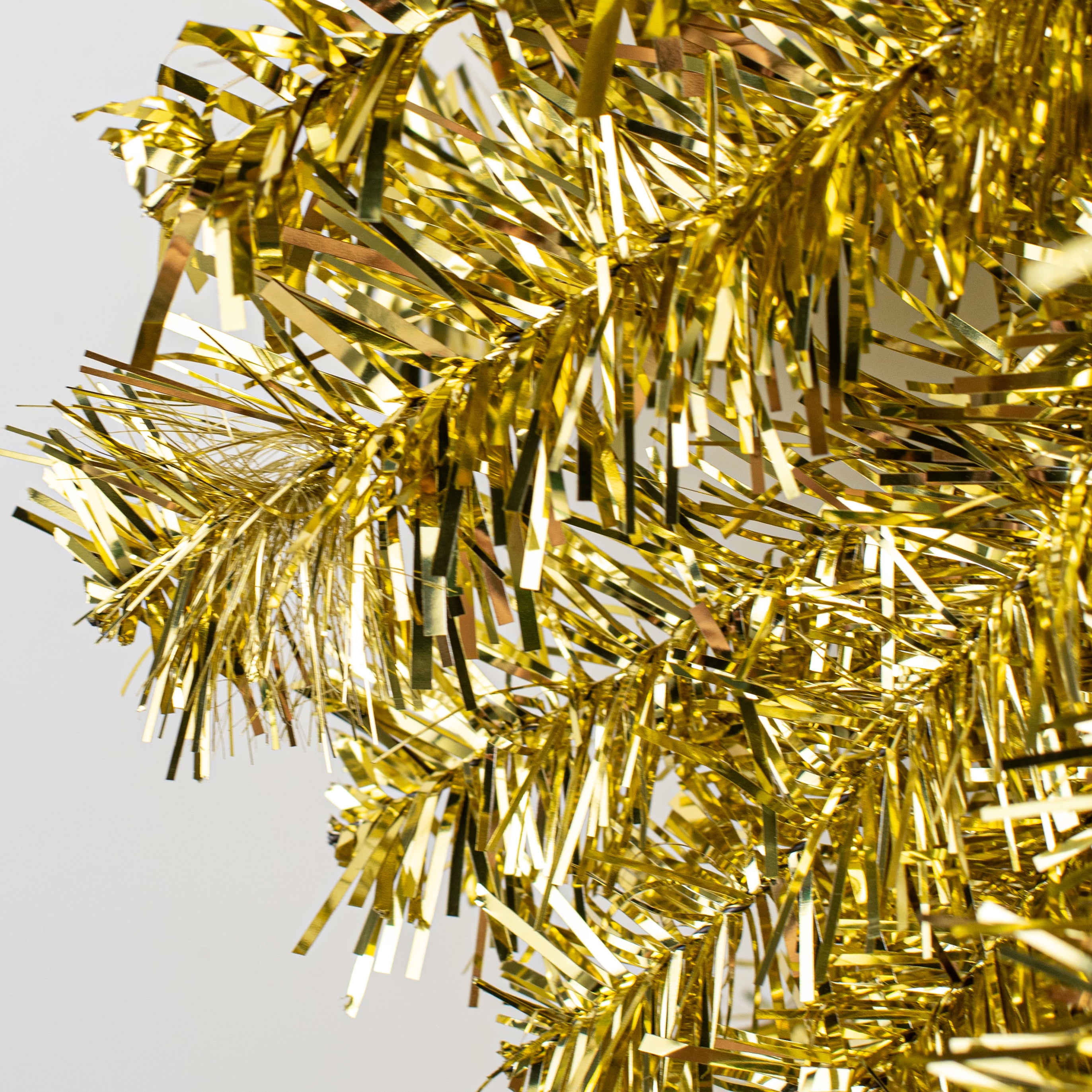 36" Pine Teardrop Swag: Metallic Gold (90 Tips) detail photo 4