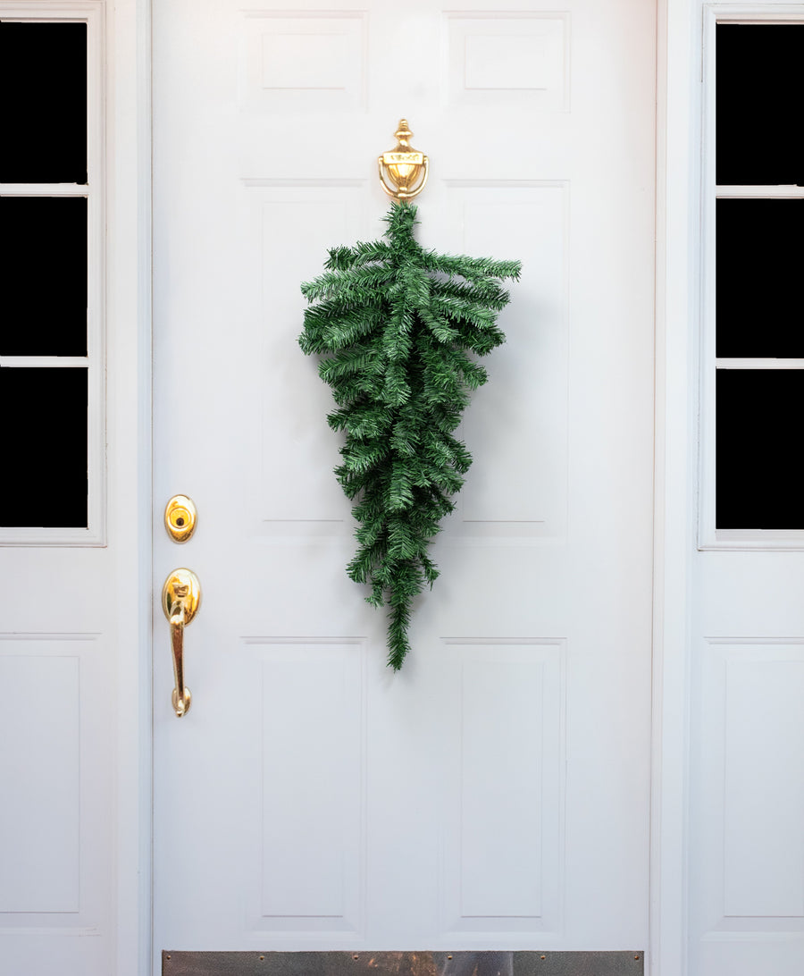 30" Pine Teardrop Swag: Two-Tone Green (70 Tips) Lifestyle Photo