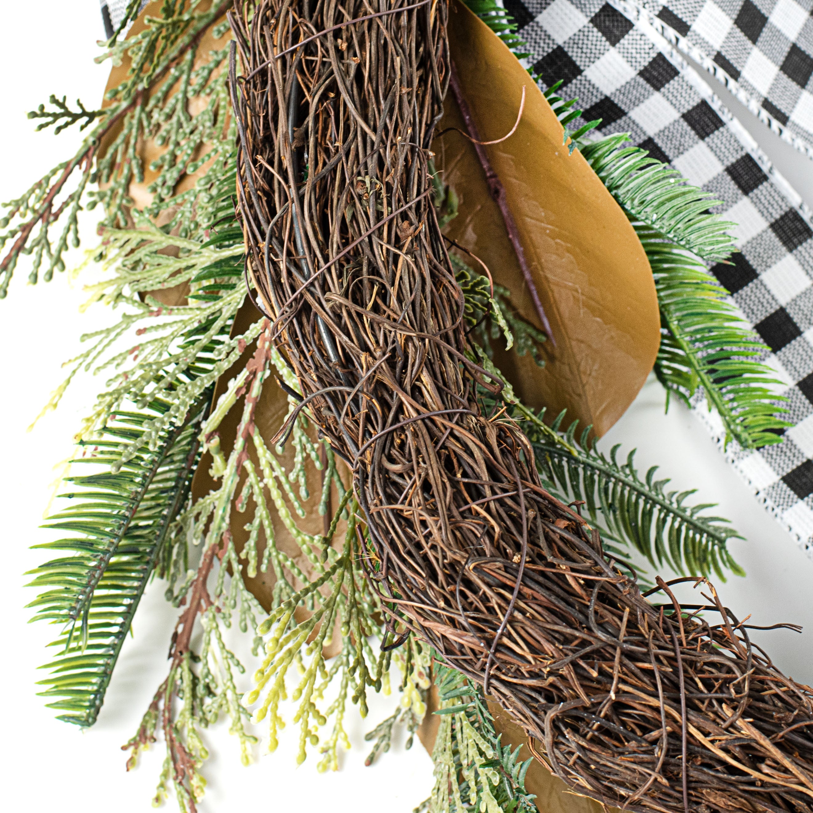 24" Pinecone Wreath With Gingham Bow detail photo 5