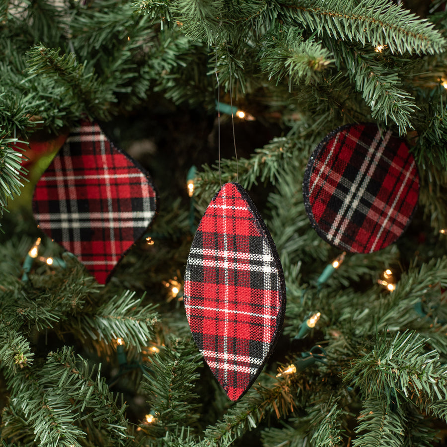 4.5-6.5" Plaid Fabric Ornaments (Set of 3) Lifestyle Photo