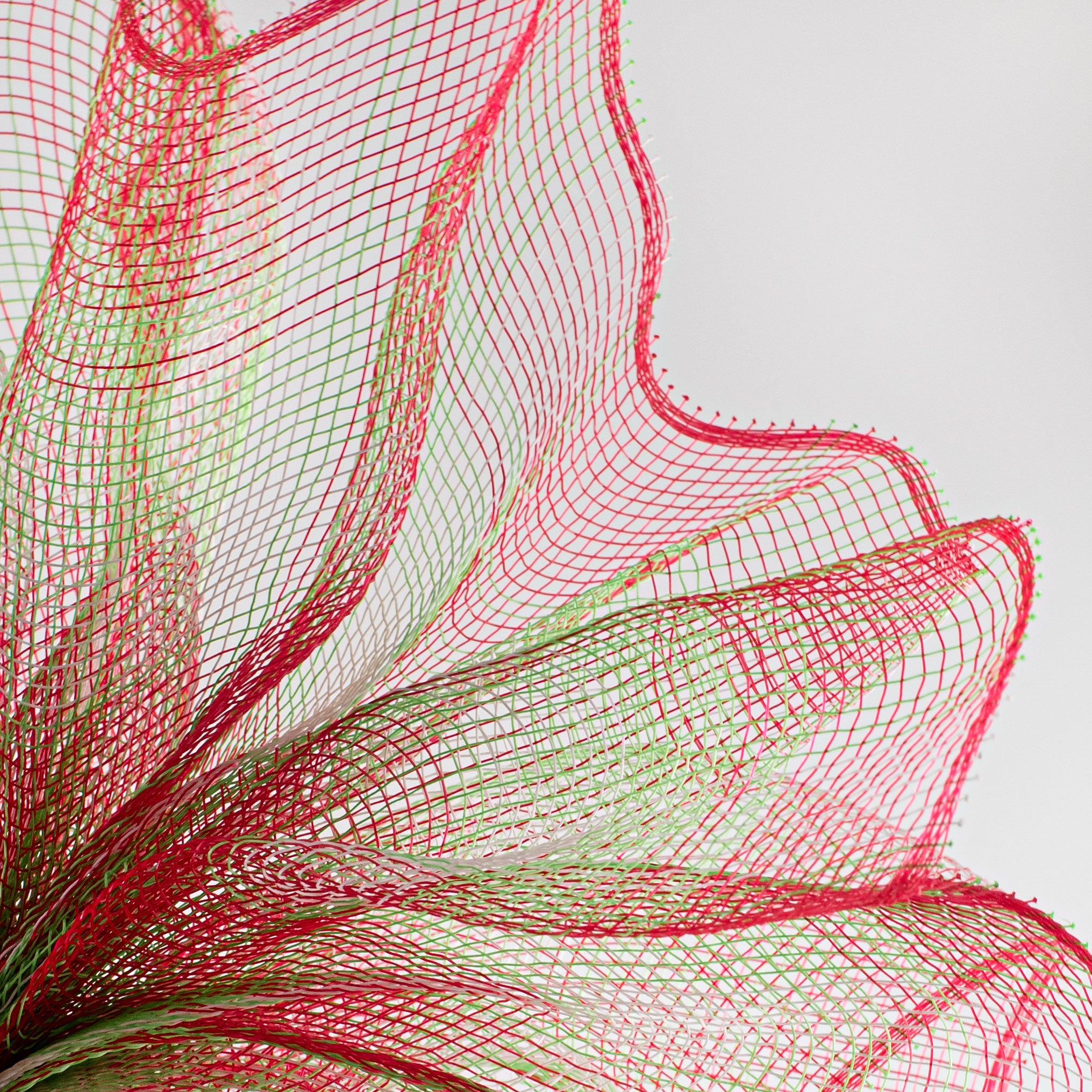10" Plaid Mesh: Red & Lime Christmas Lifestyle Photo