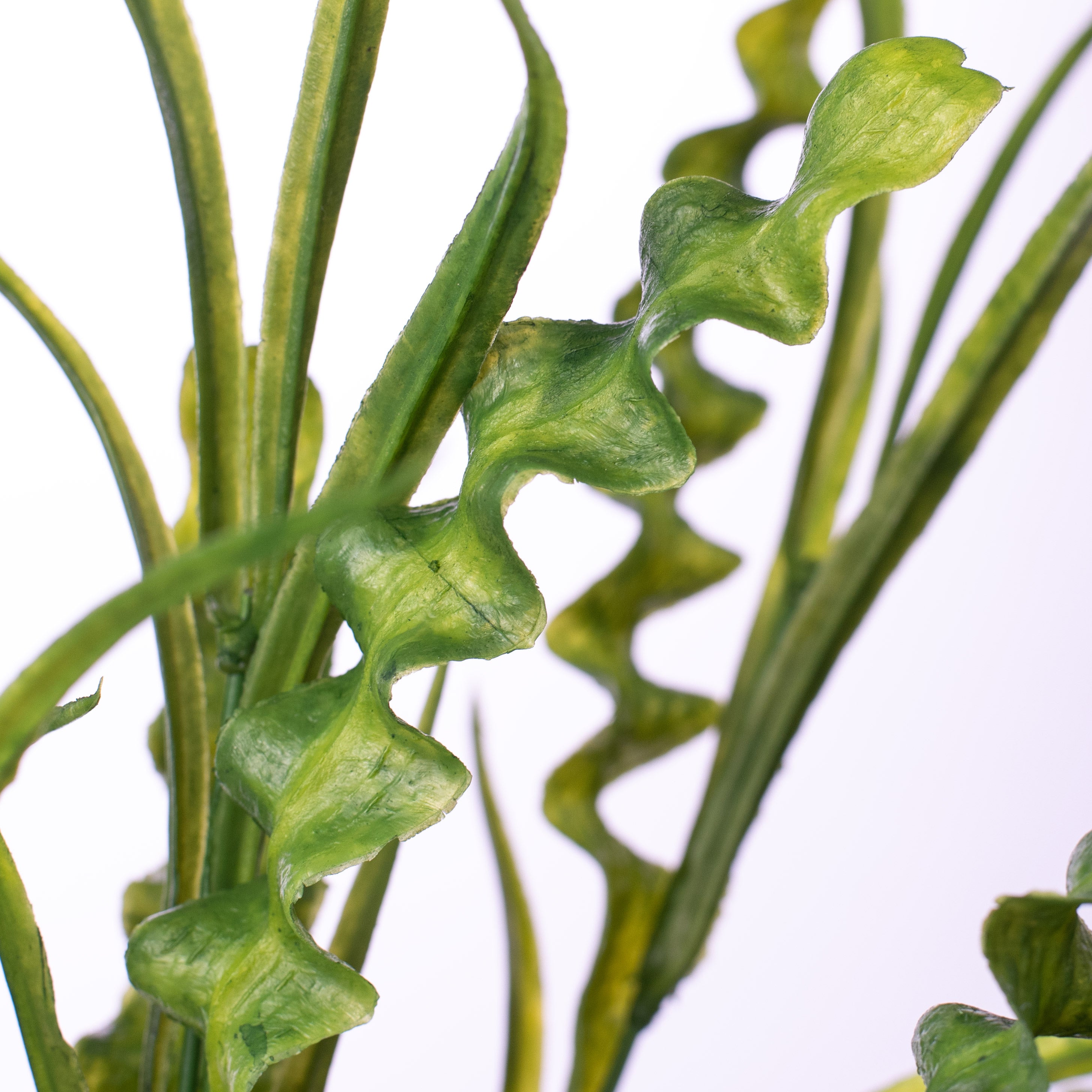 25" Plastic Grass Bush detail photo 3