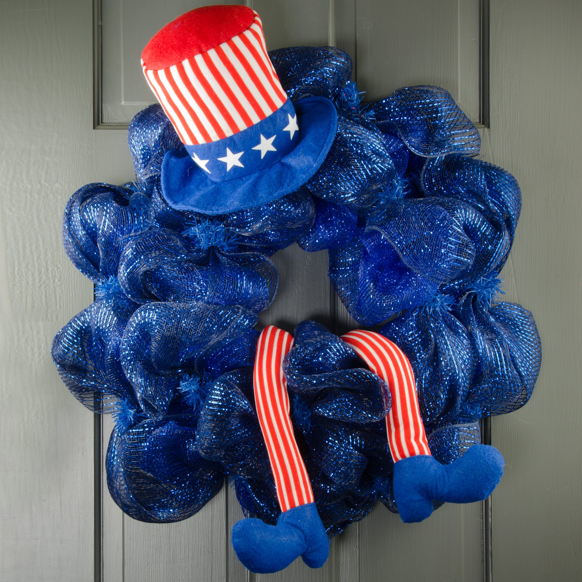 Plush Uncle Sam Wreath Accent Lifestyle Photo