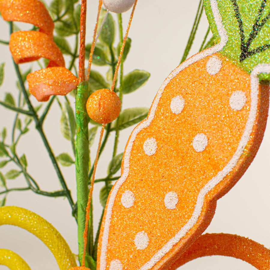 27" Polka Dot Carrot Spray Lifestyle Photo