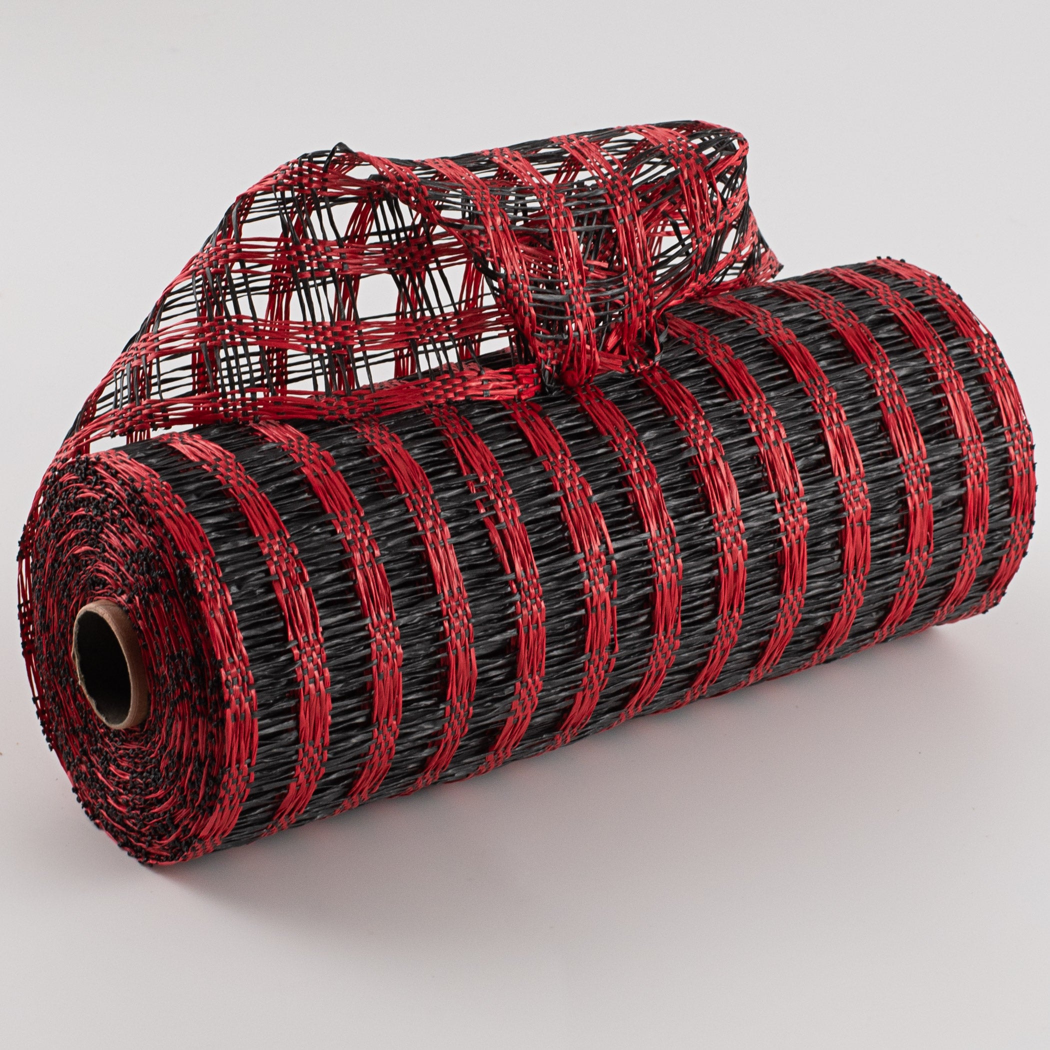 10" Poly Burlap Check Mesh: Black & Red Item Number: RP8123E9