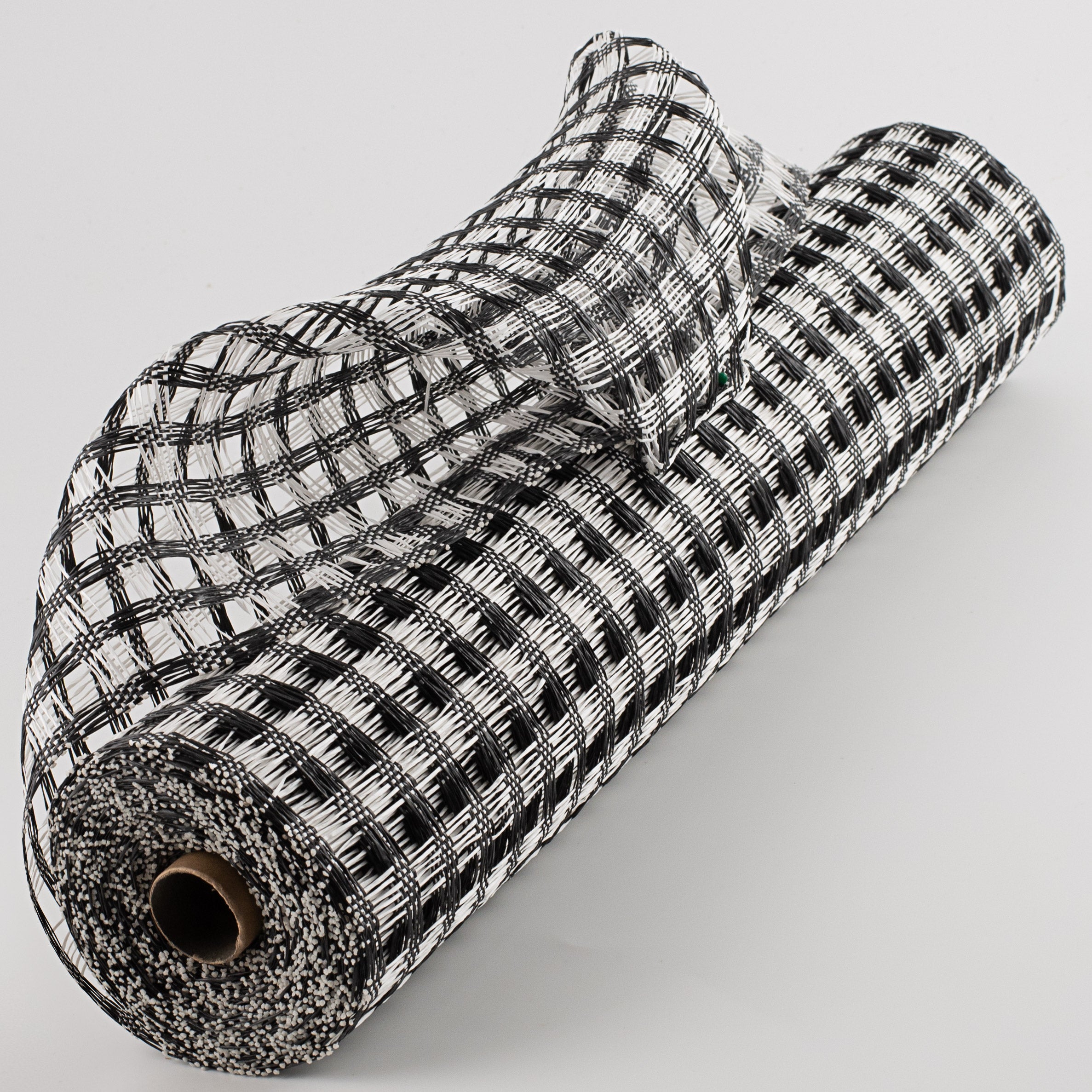 21" Poly Burlap Check Mesh: Black & White Item Number: RP912140
