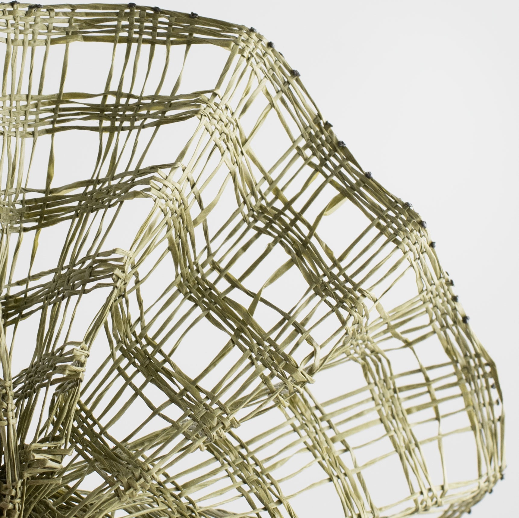 10" Poly Burlap Check Mesh: Olive Green Lifestyle Photo