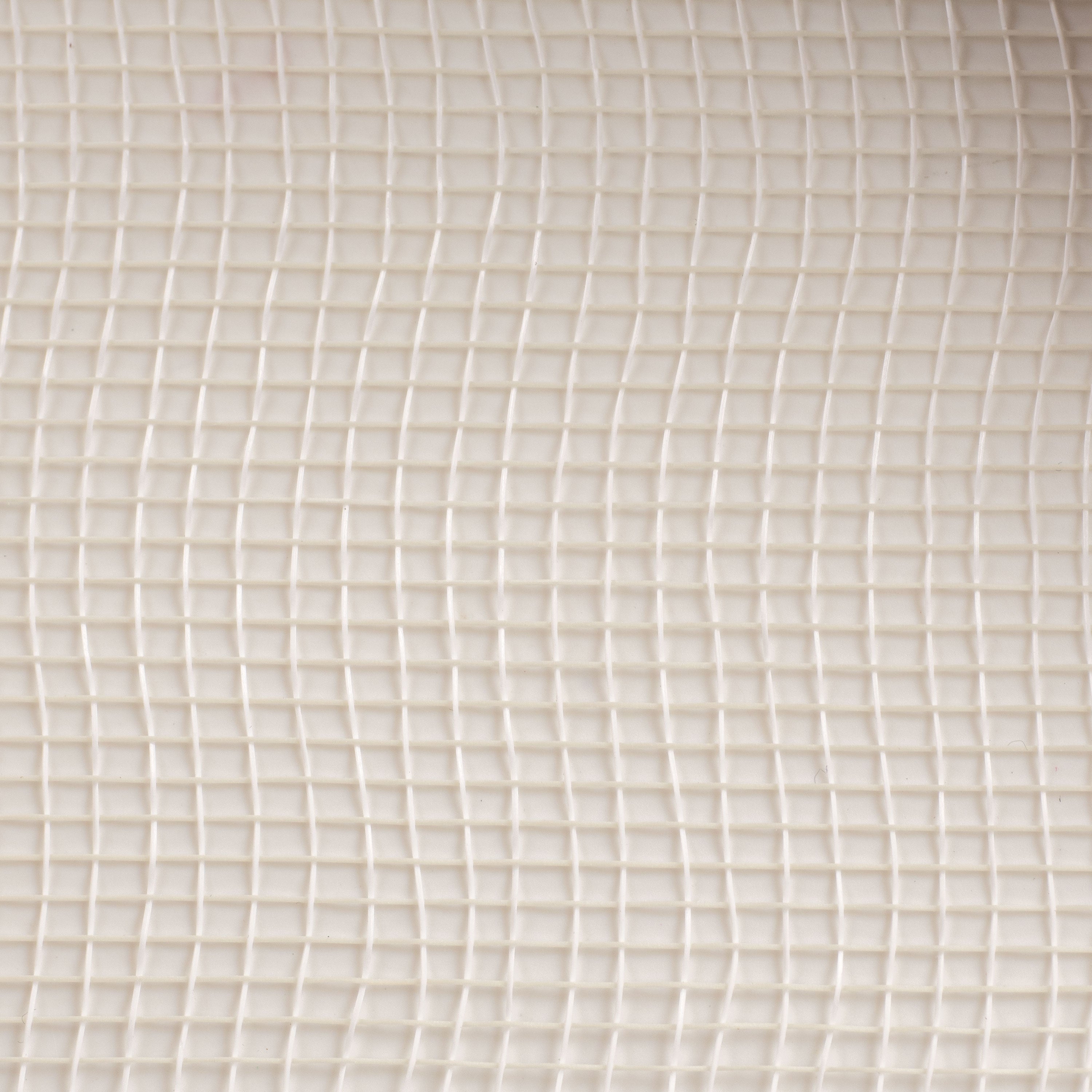 21" Poly Deco Mesh: 2-Tone Cream & White detail photo 3
