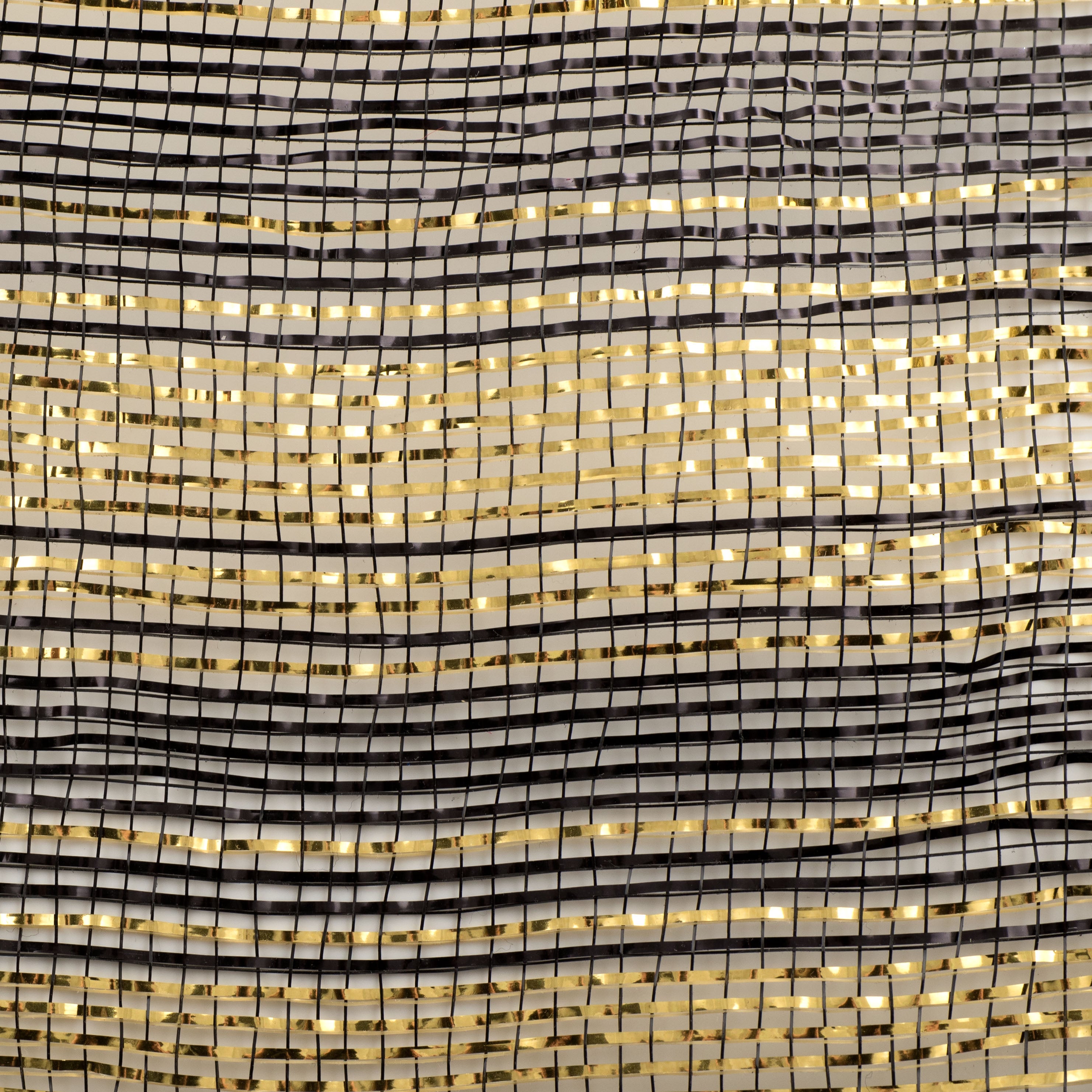 10" Poly Deco Mesh: Black & Gold Metallic Ombré detail photo 3