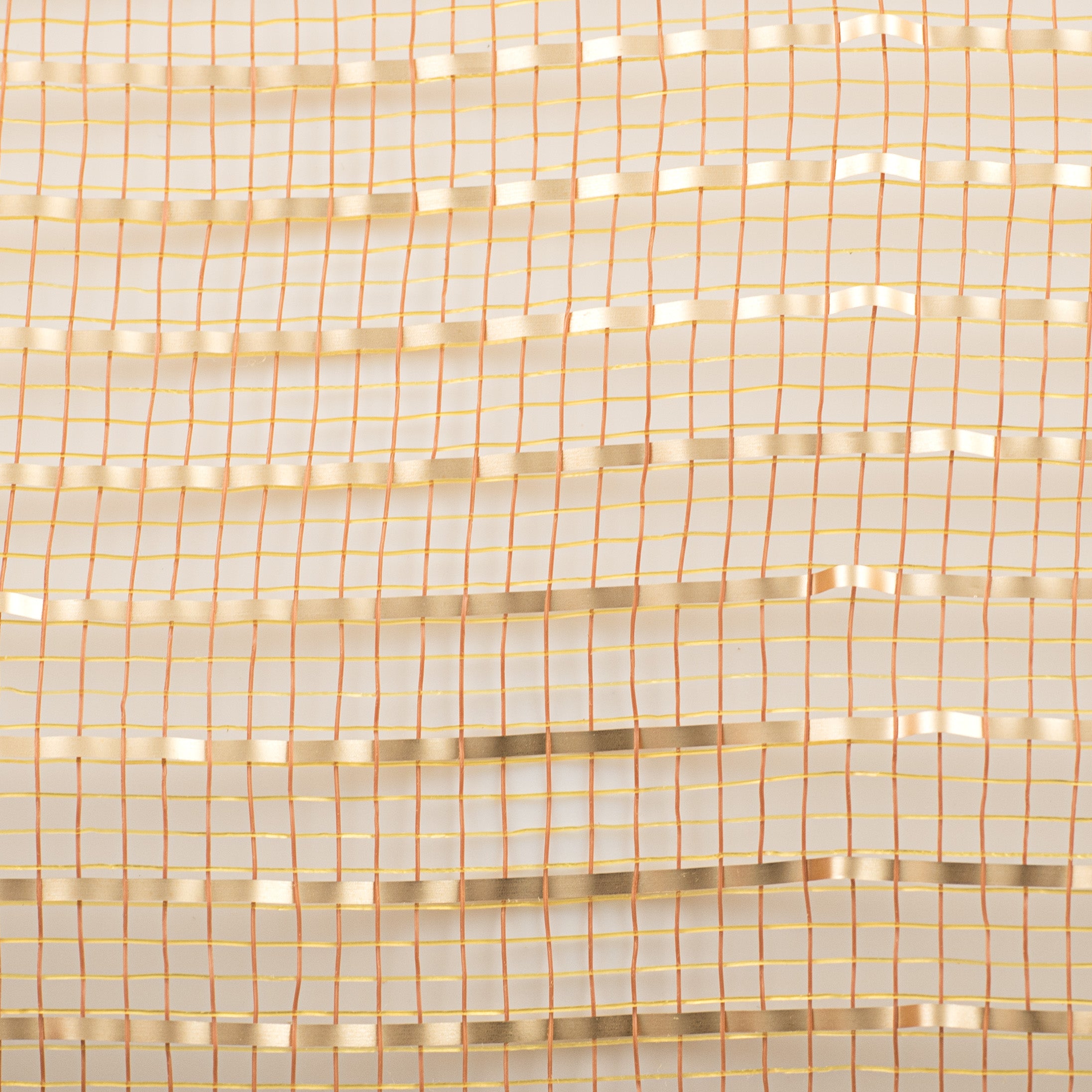 10" Poly Deco Mesh: Matte Gold Wide Foil detail photo 3