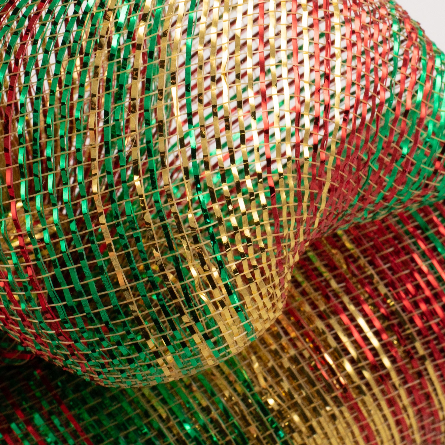 10" Poly Deco Mesh: Metallic Christmas Gold Ombré Lifestyle Photo
