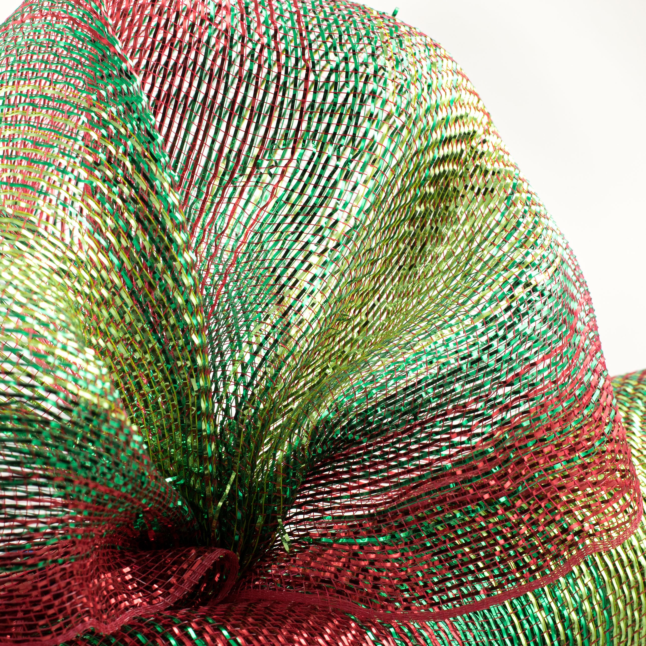 21" Poly Deco Mesh: Metallic Christmas Lime Ombré Lifestyle Photo
