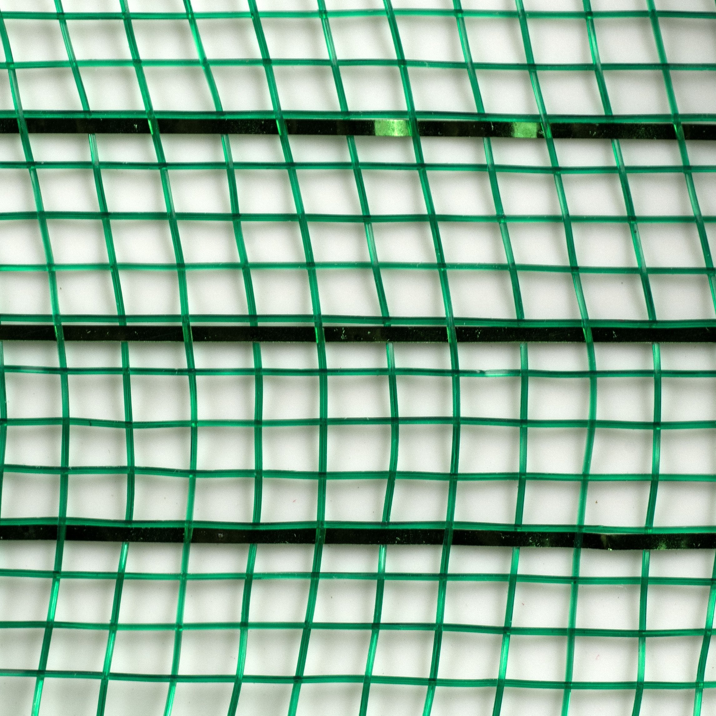 21" Poly Deco Mesh: Metallic Emerald Green detail photo 3