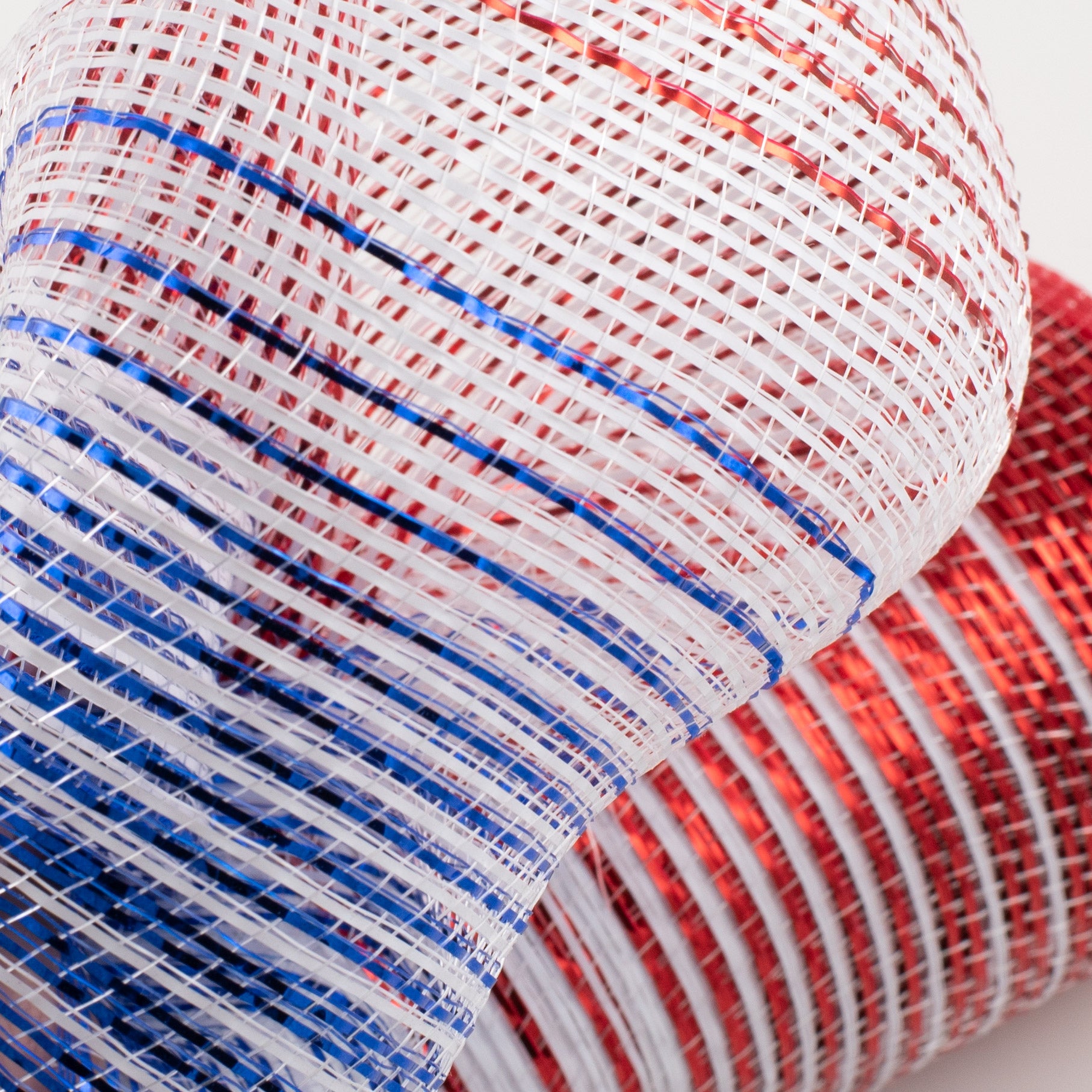 10" Poly Deco Mesh: Metallic Patriotic Ombré Lifestyle Photo