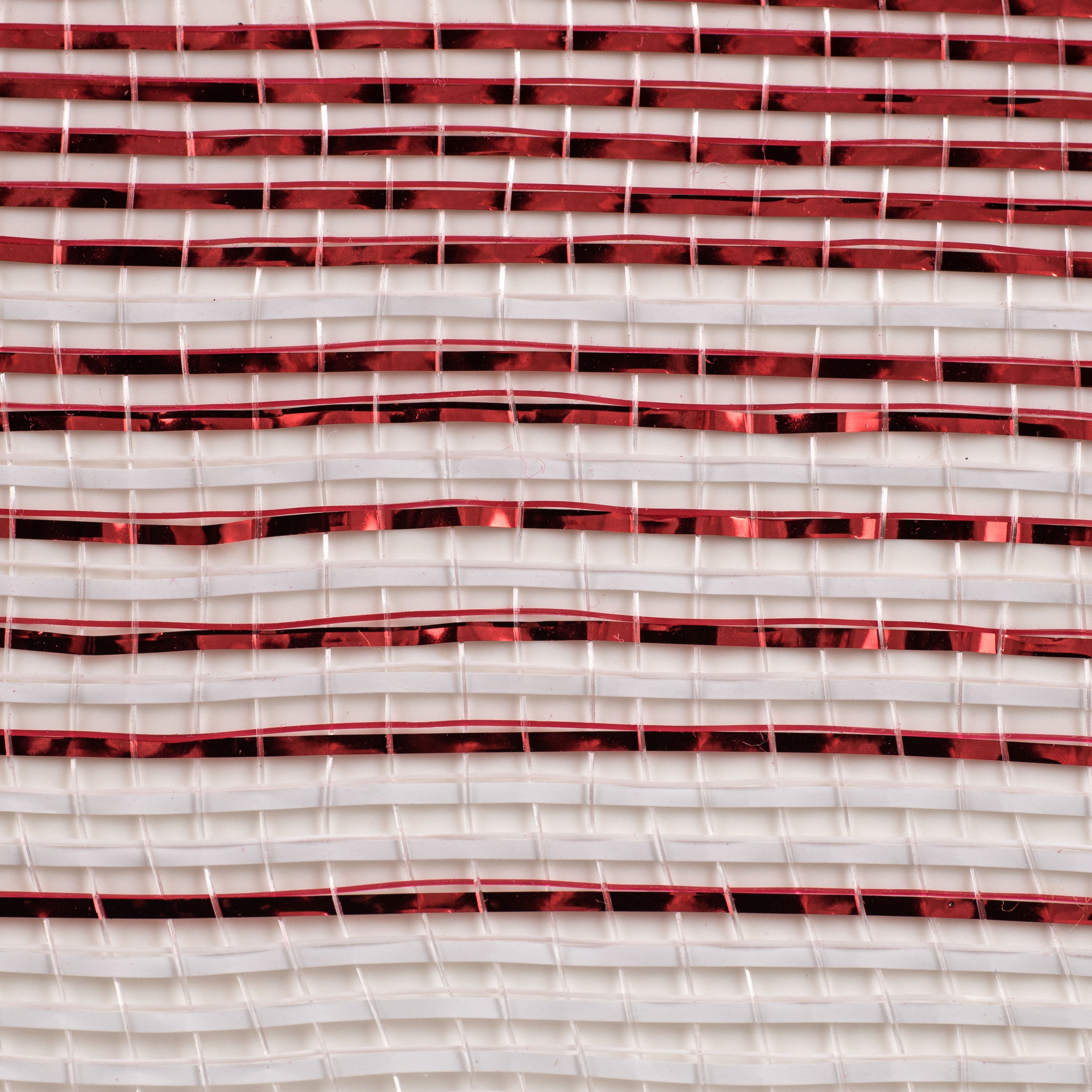 21" Poly Deco Mesh: Metallic Red/White Ombré detail photo 3