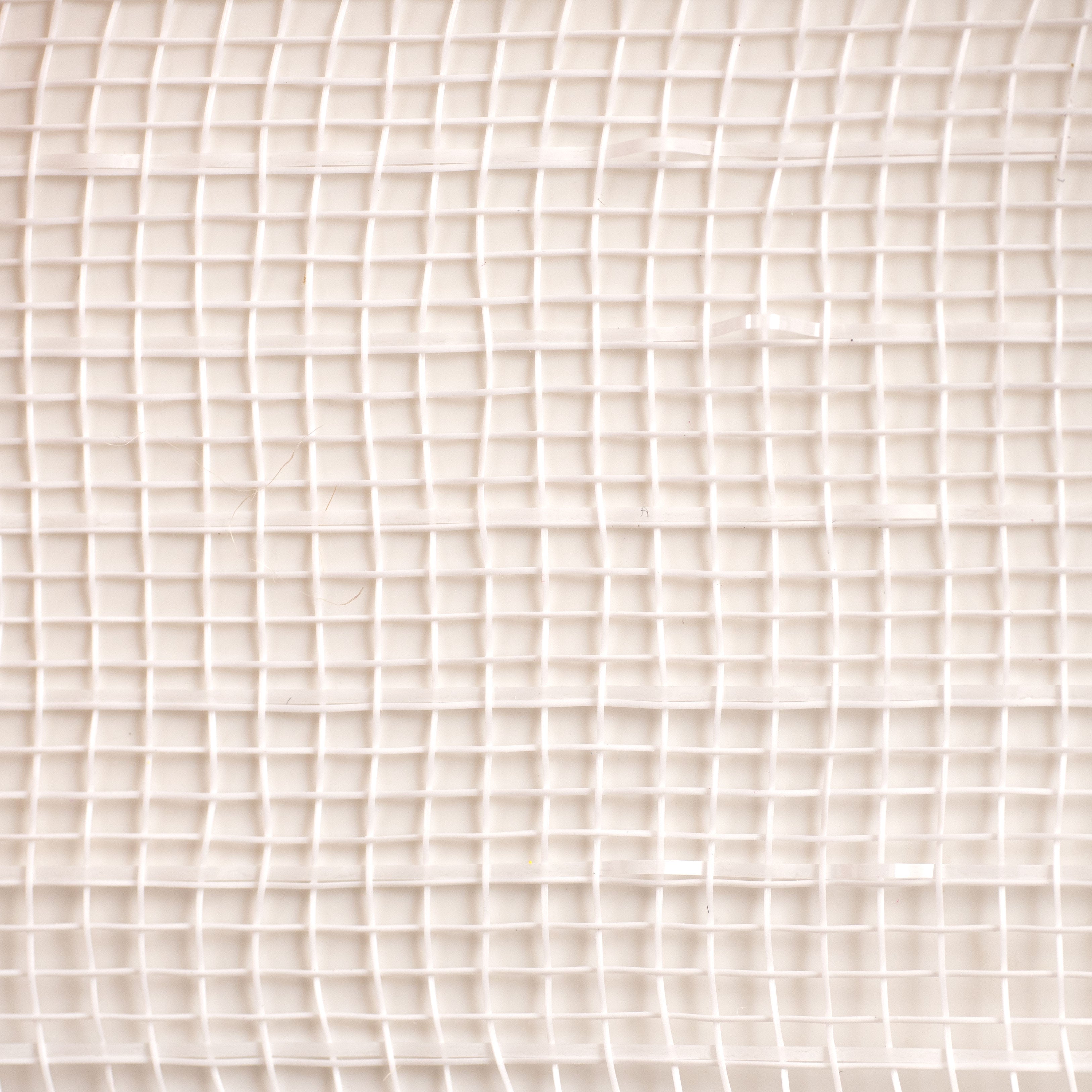 21" Poly Deco Mesh: White w/ White Foil detail photo 3