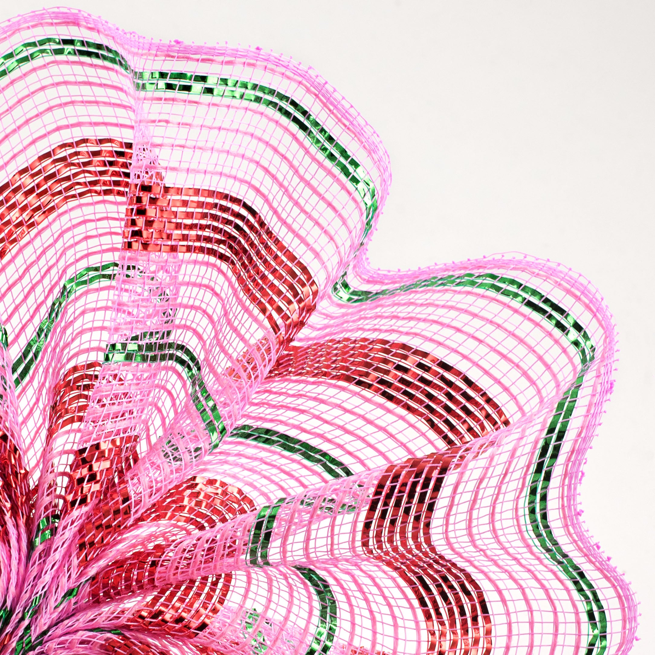 10" Poly Faux Jute Metallic Mesh: Light Pink, Red, Emerald Lifestyle Photo