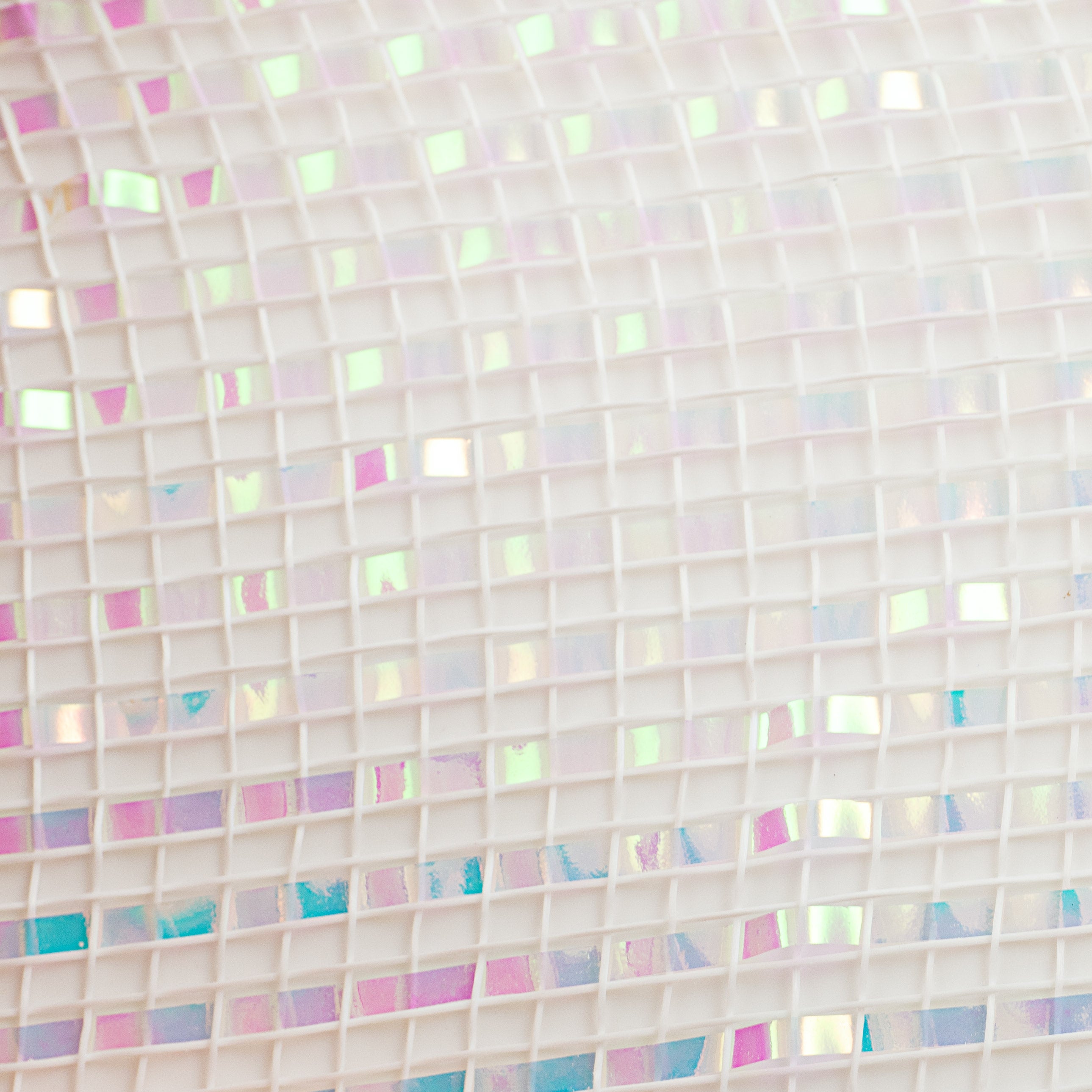10" Poly Mesh Rolls: Deluxe Wide Foil White Iridescent detail photo 3