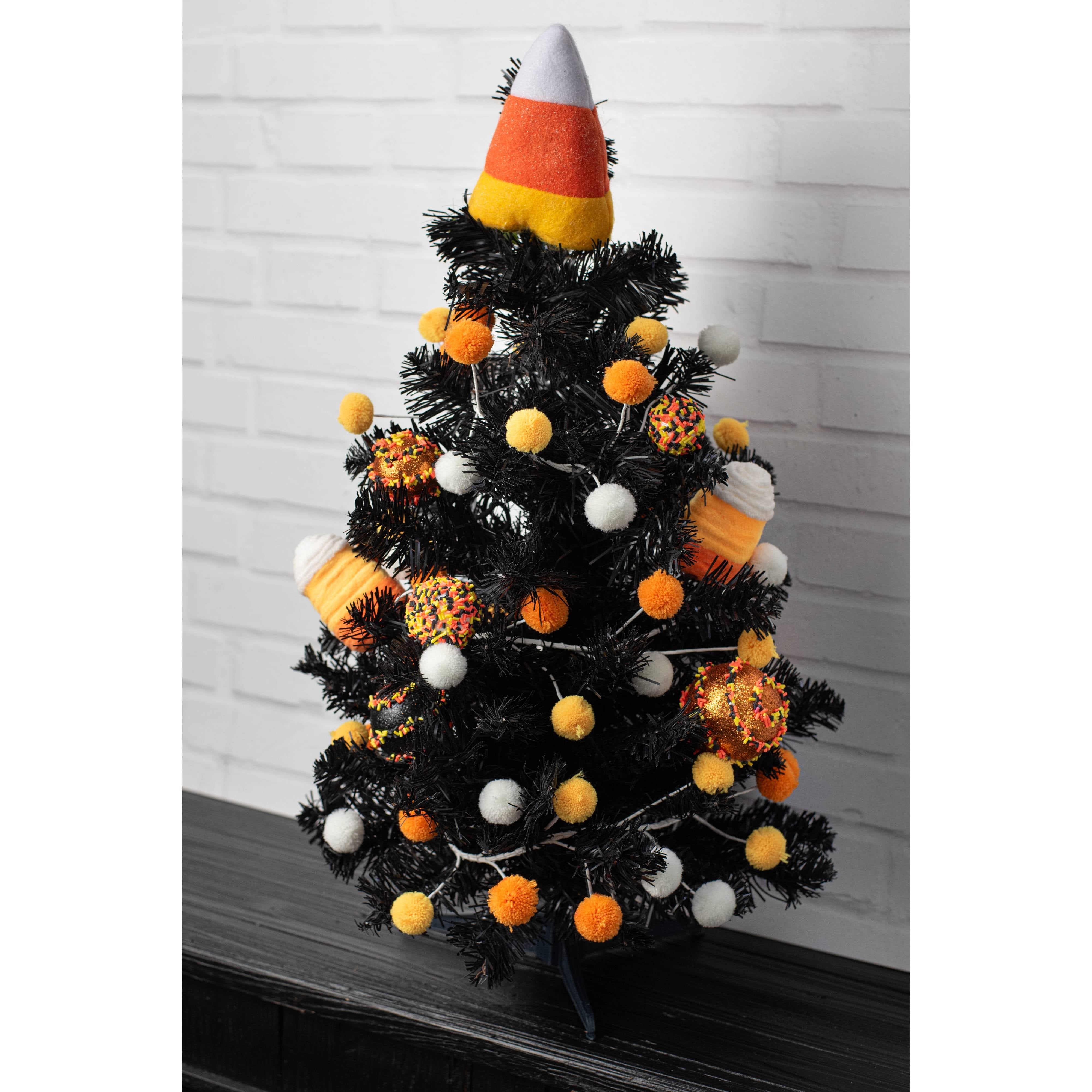 5' Pom Pom Wire Garland: Candy Corn Hues detail photo 4