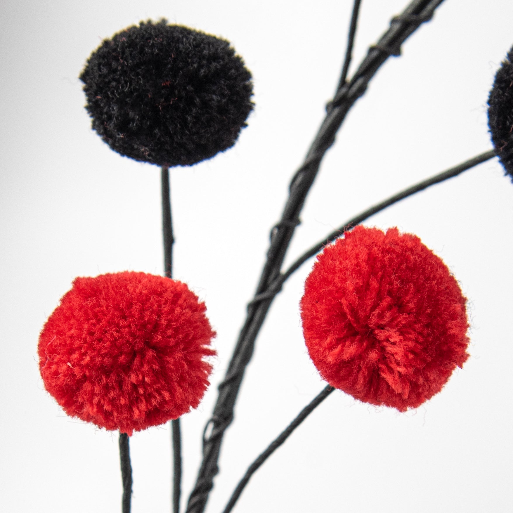 5' Pom Pom Wire Garland: Red & Black detail photo 3