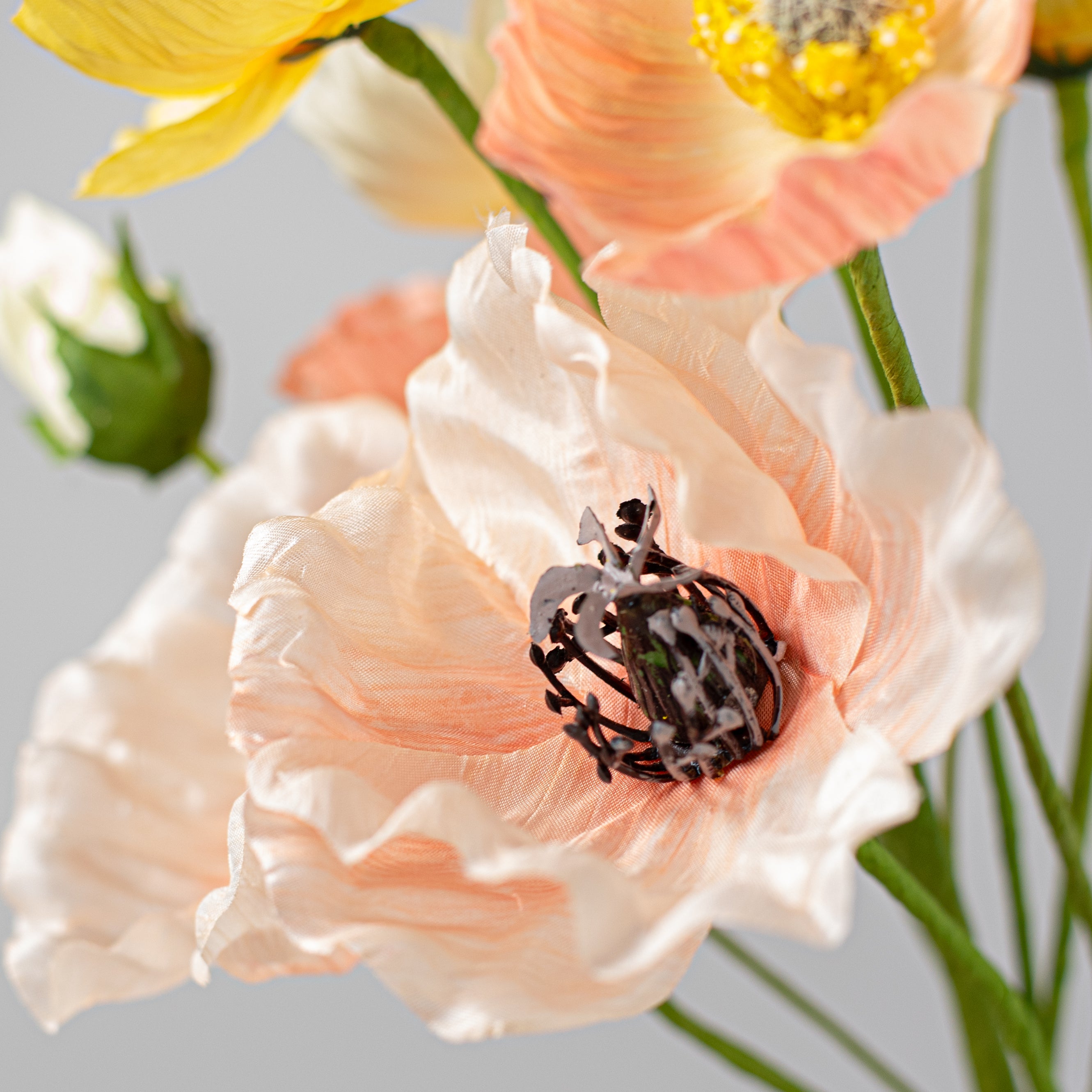 16" Poppy Bush: Cream, Pink, Yellow detail photo 4